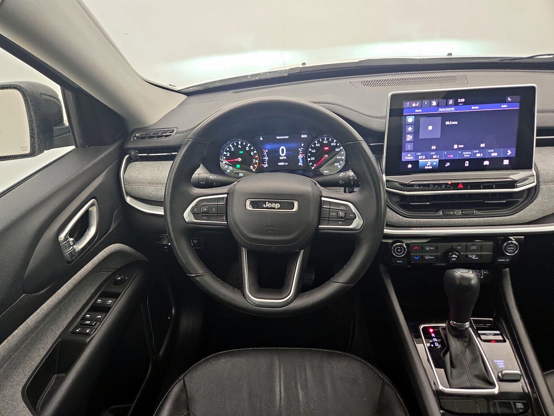 Thumbnail: 2022 Jeep Compass - 10