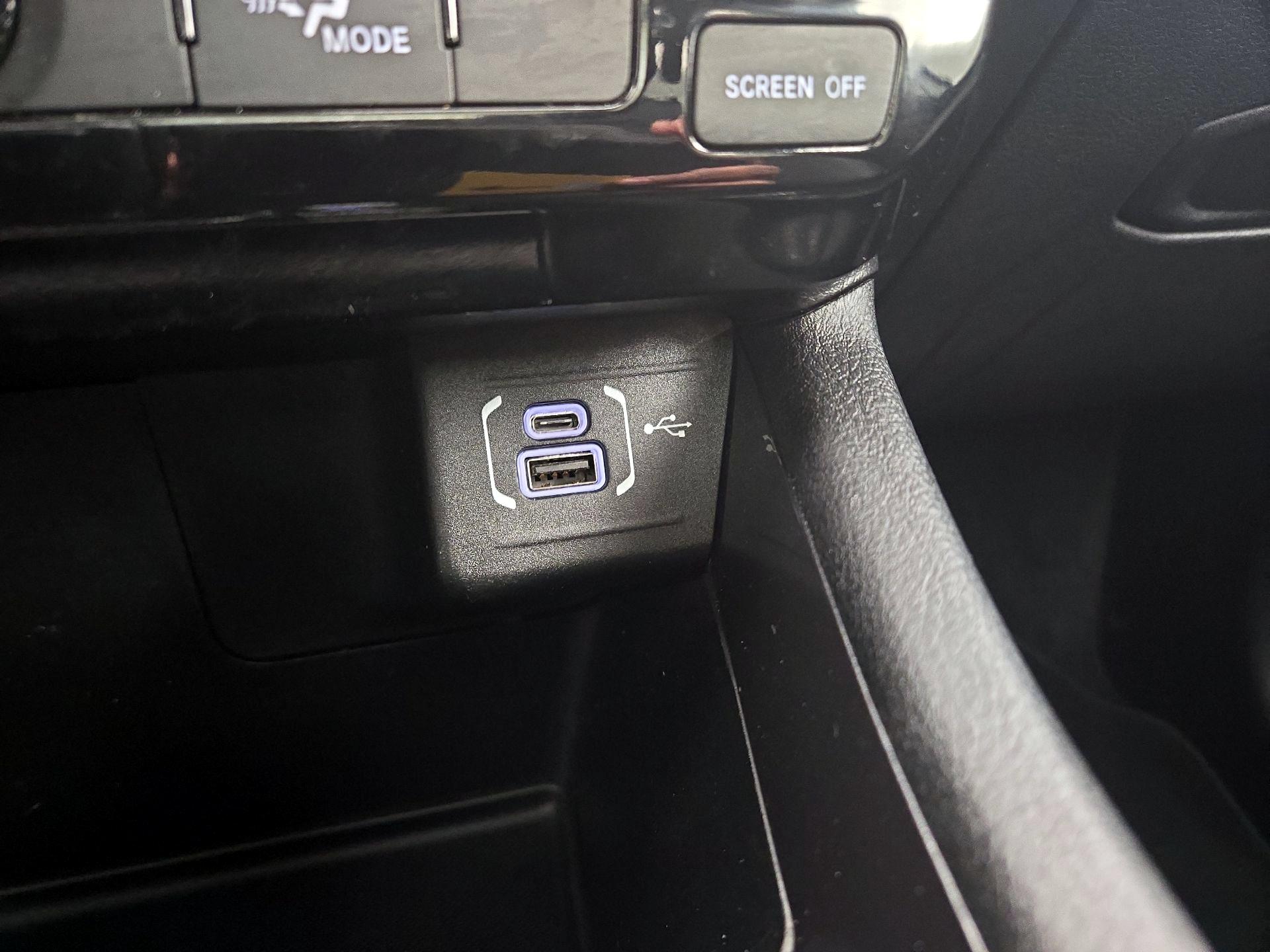 Thumbnail: 2022 Jeep Compass - 18