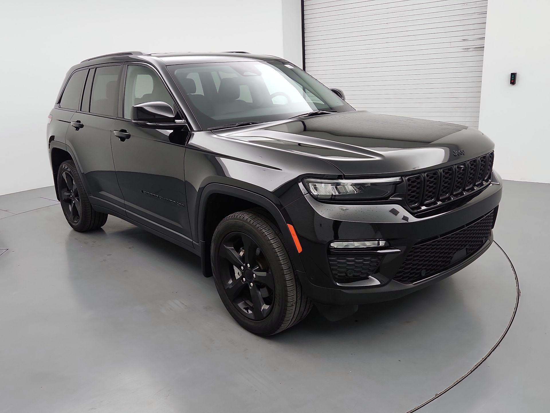 Thumbnail: 2023 Jeep Grand Cherokee - 1