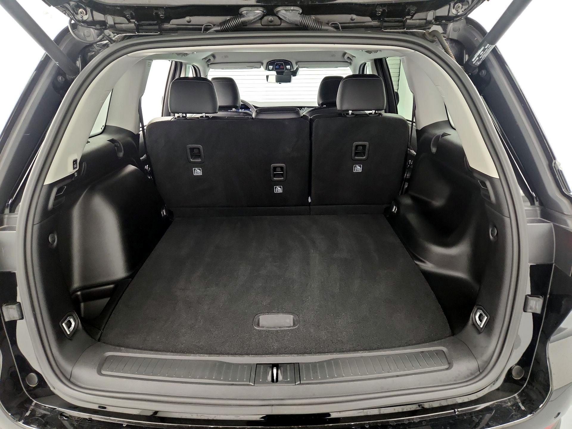 Thumbnail: 2023 Jeep Grand Cherokee - 18