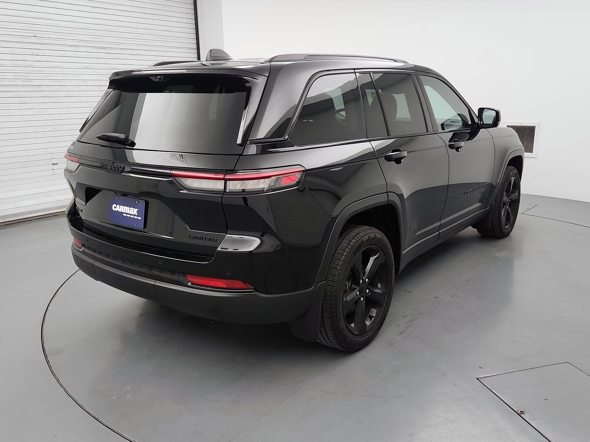 Thumbnail: 2023 Jeep Grand Cherokee - 5