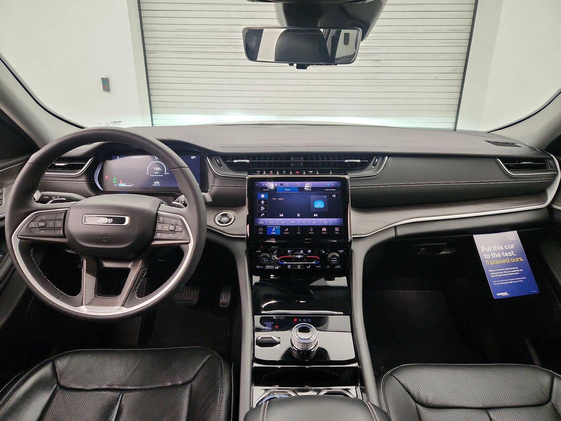 Thumbnail: 2023 Jeep Grand Cherokee - 8