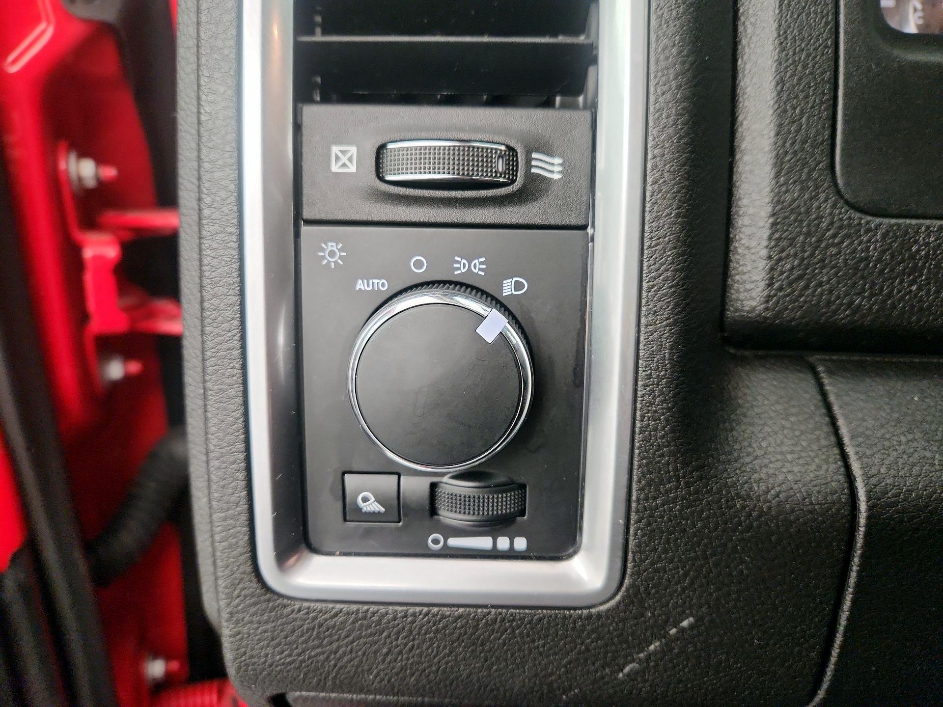 Thumbnail: 2022 RAM 1500 Classic - 13