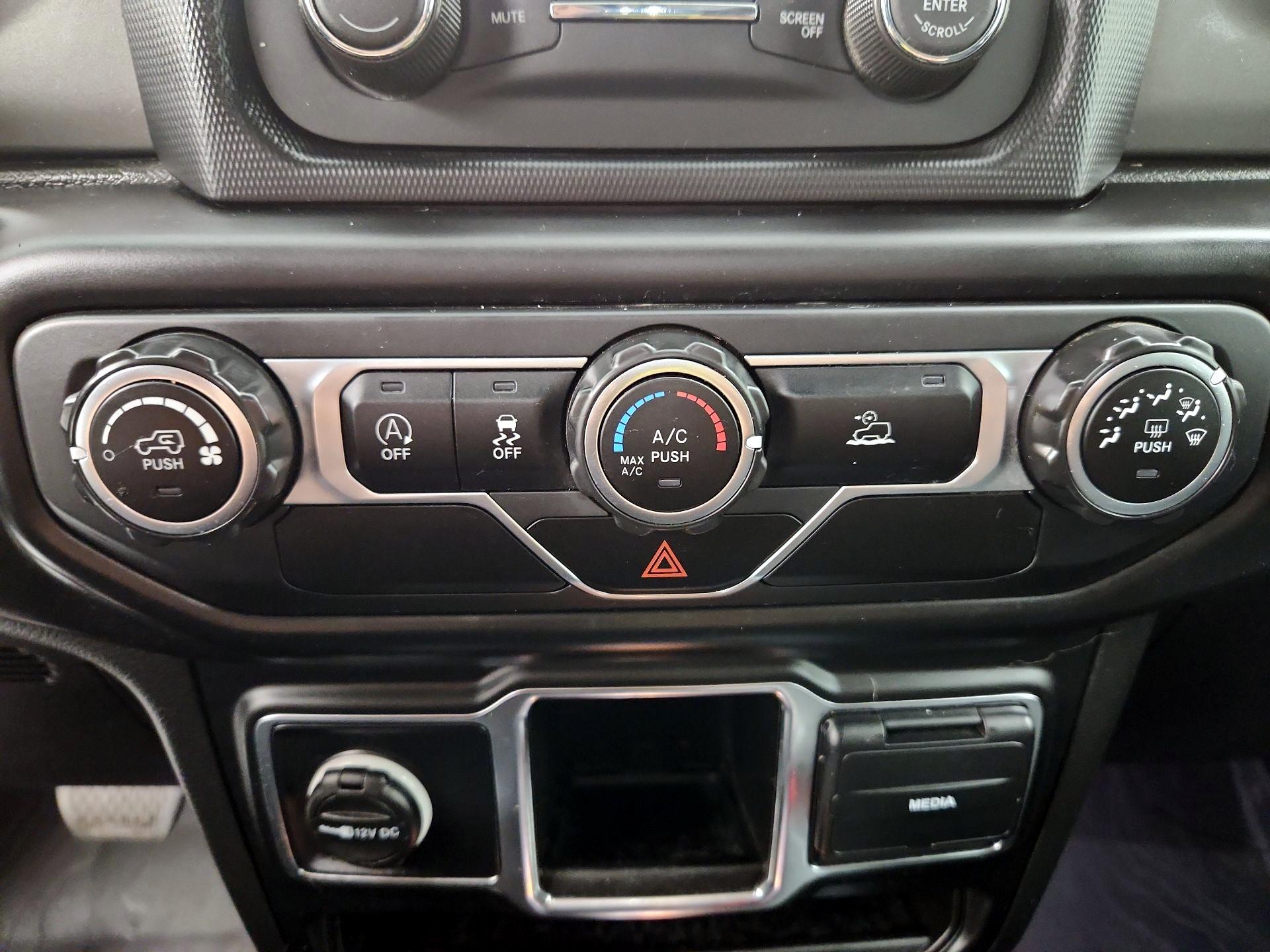 Thumbnail: 2021 Jeep Wrangler - 16