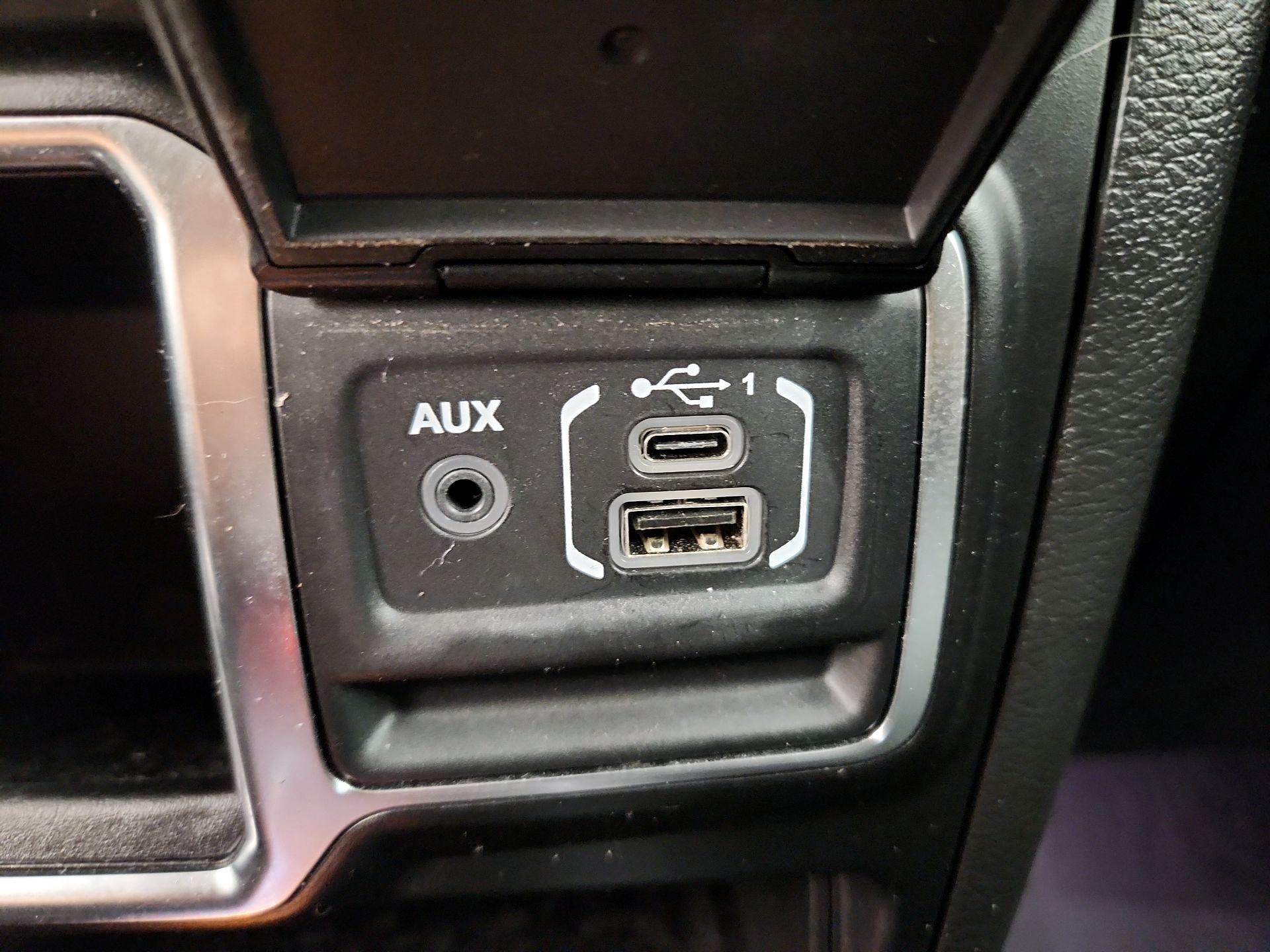 Thumbnail: 2021 Jeep Wrangler - 18