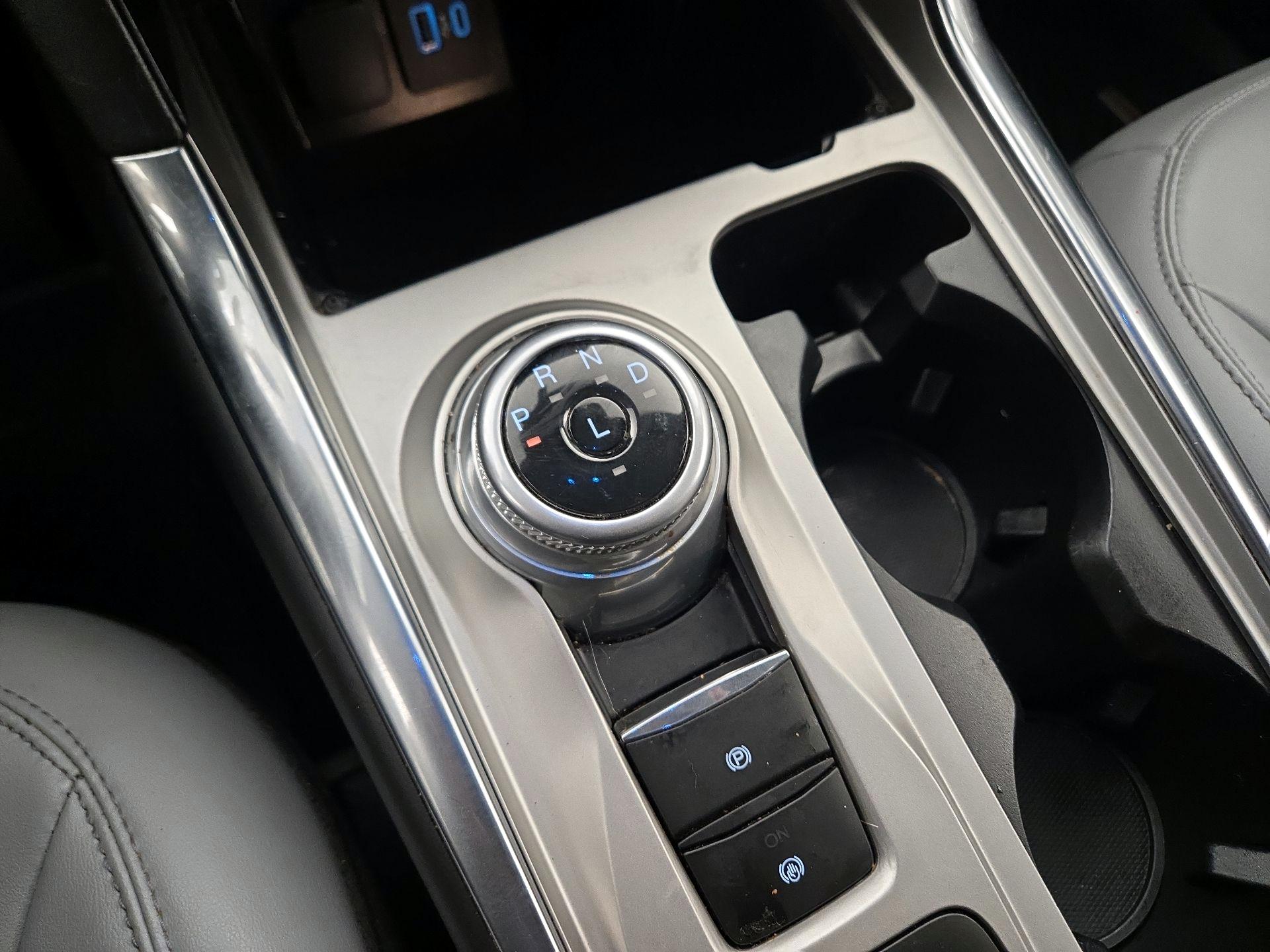 Thumbnail: 2021 Ford Explorer - 18