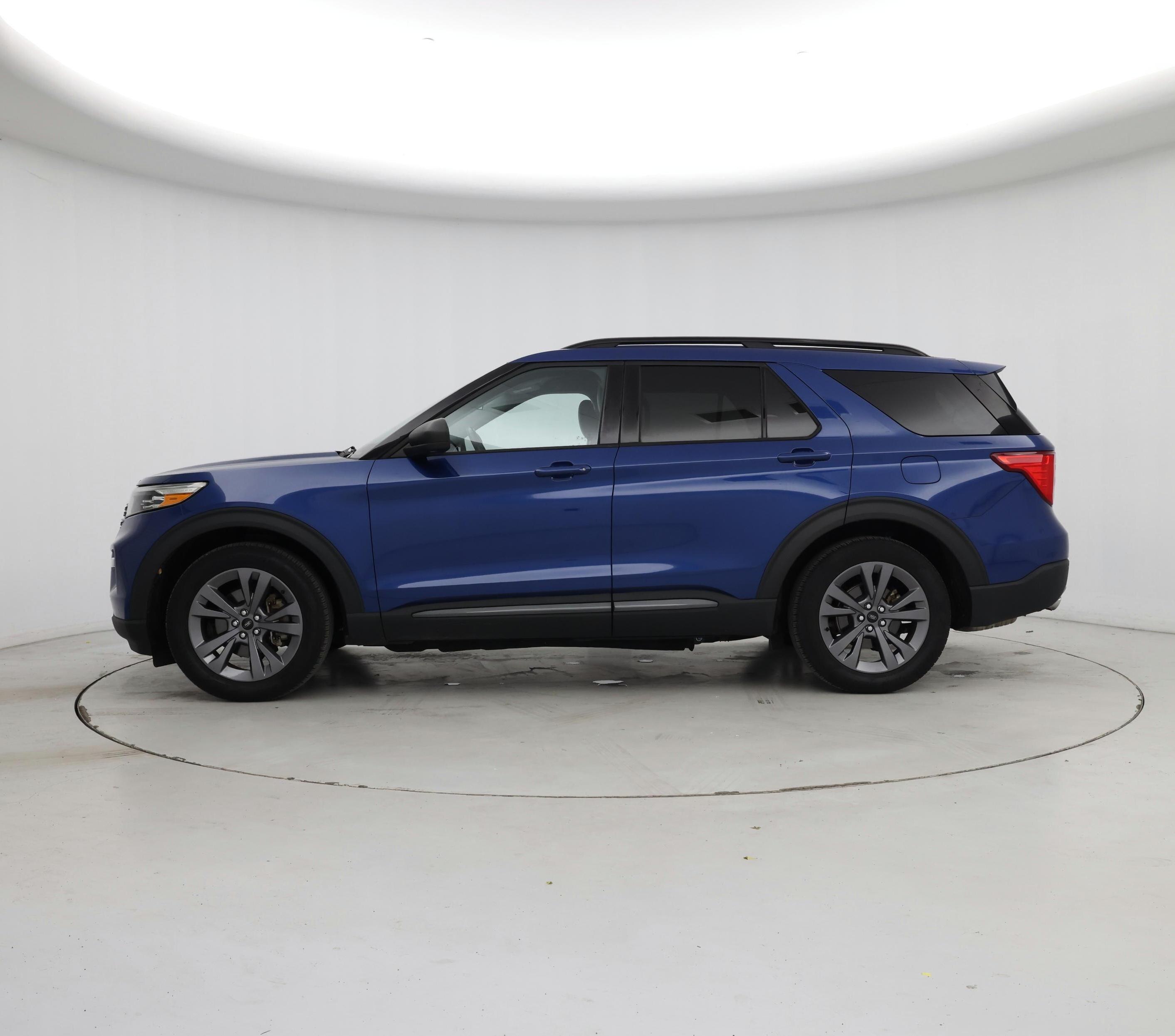 Thumbnail: 2021 Ford Explorer - 3