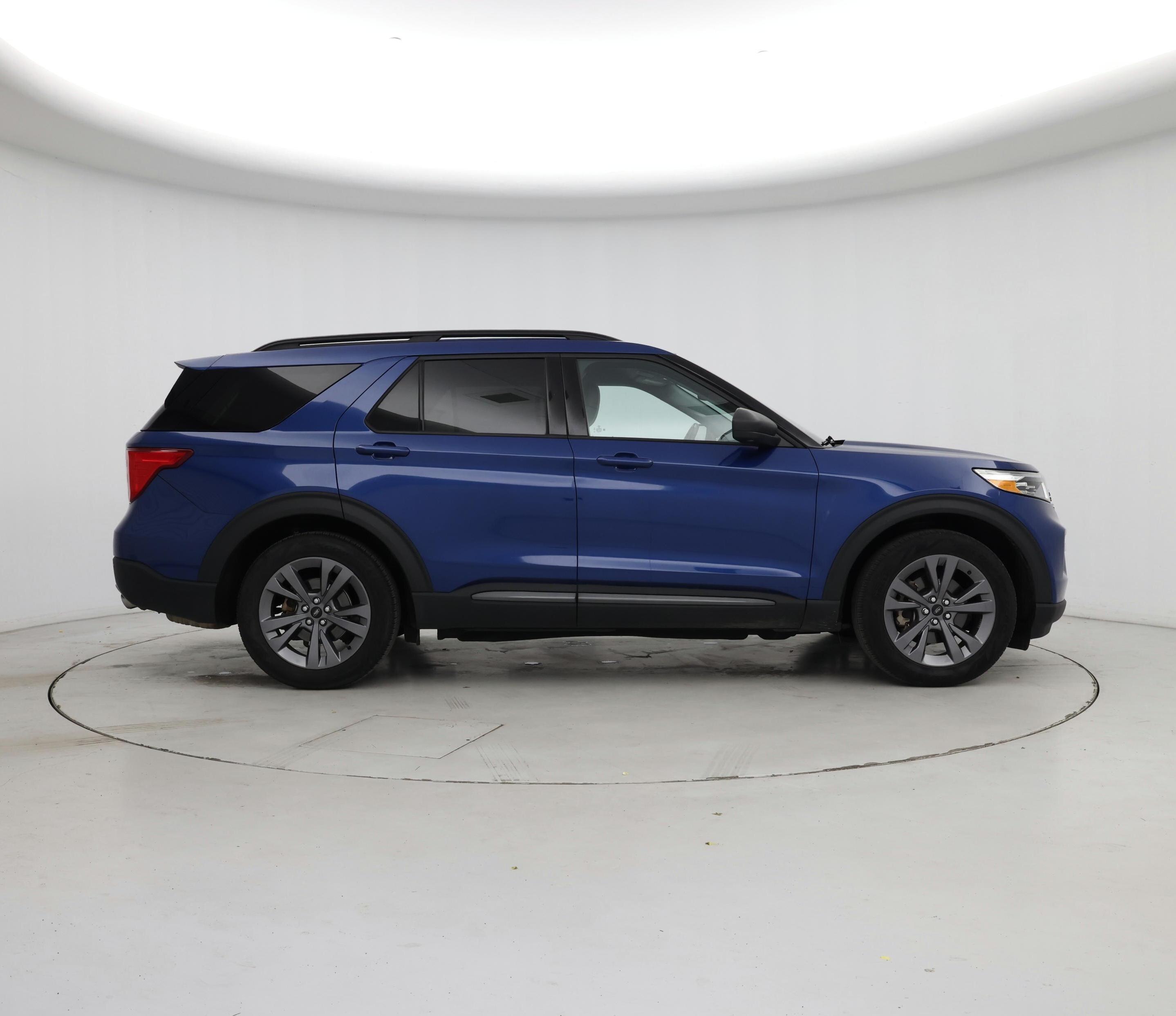 Thumbnail: 2021 Ford Explorer - 7