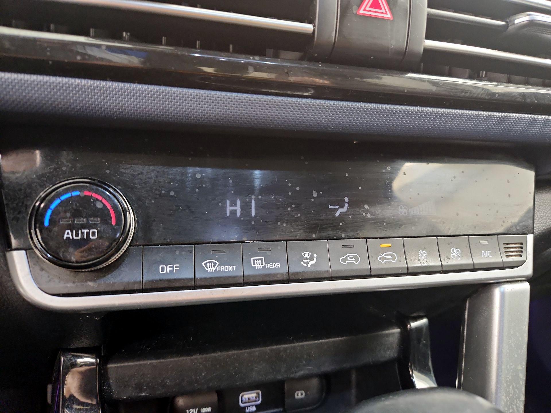 Thumbnail: 2022 Kia Seltos - 16