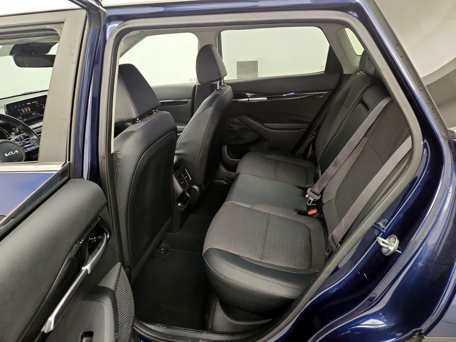 Thumbnail: 2022 Kia Seltos - 19