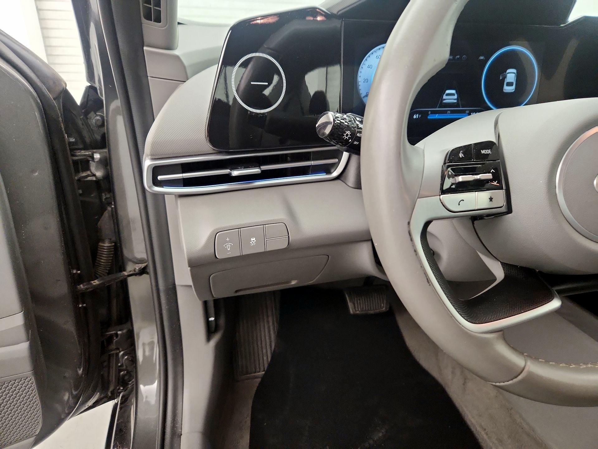 Thumbnail: 2024 Hyundai Elantra - 13