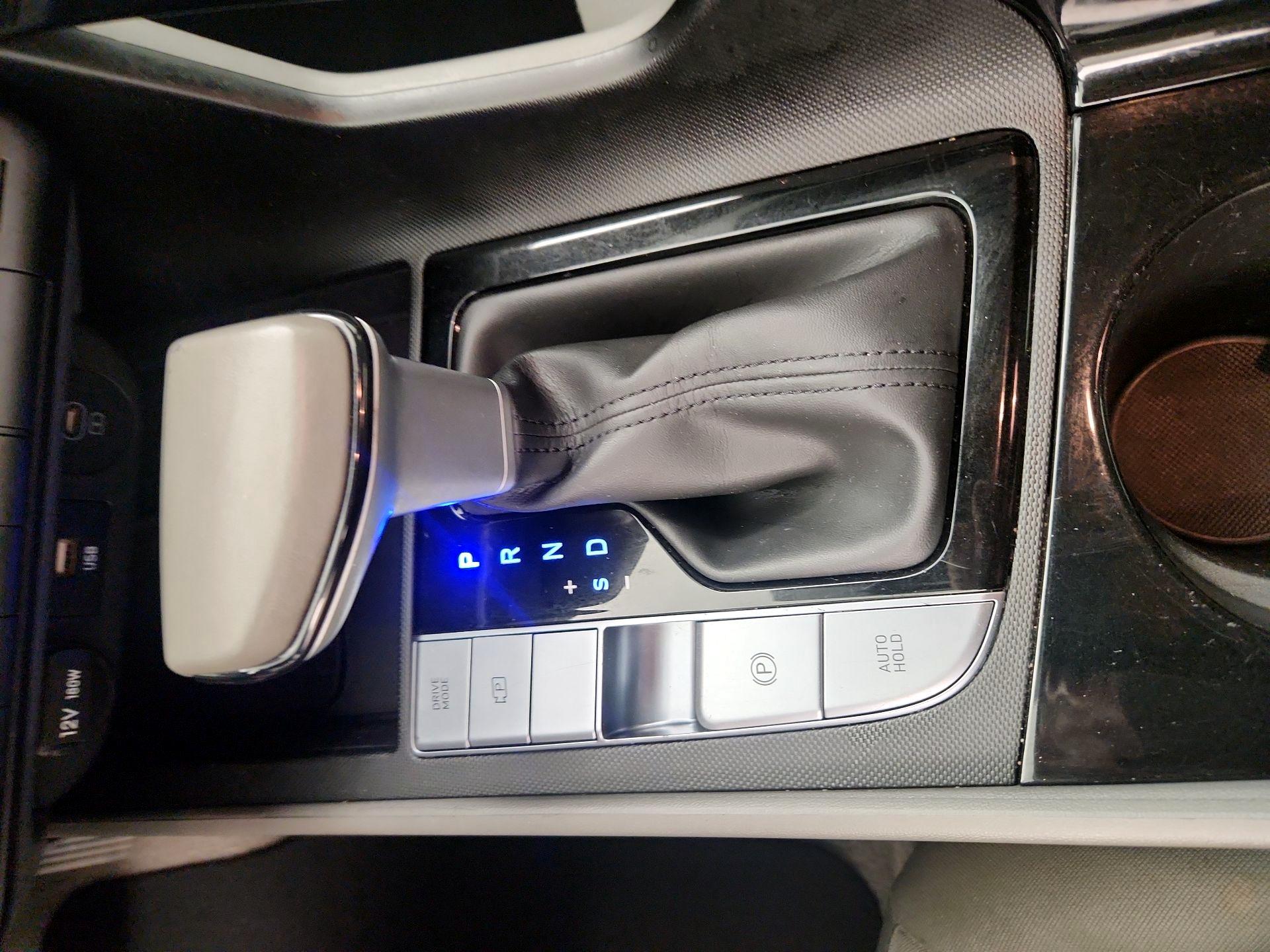 Thumbnail: 2024 Hyundai Elantra - 18