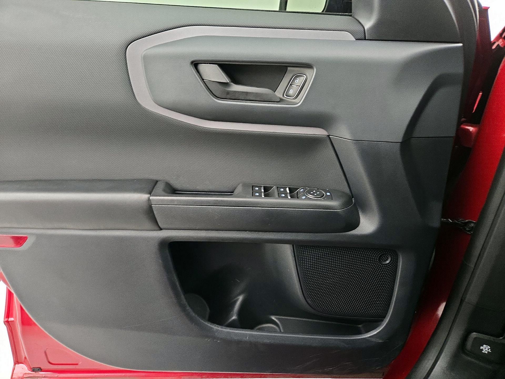 Thumbnail: 2021 Ford Bronco Sport - 12