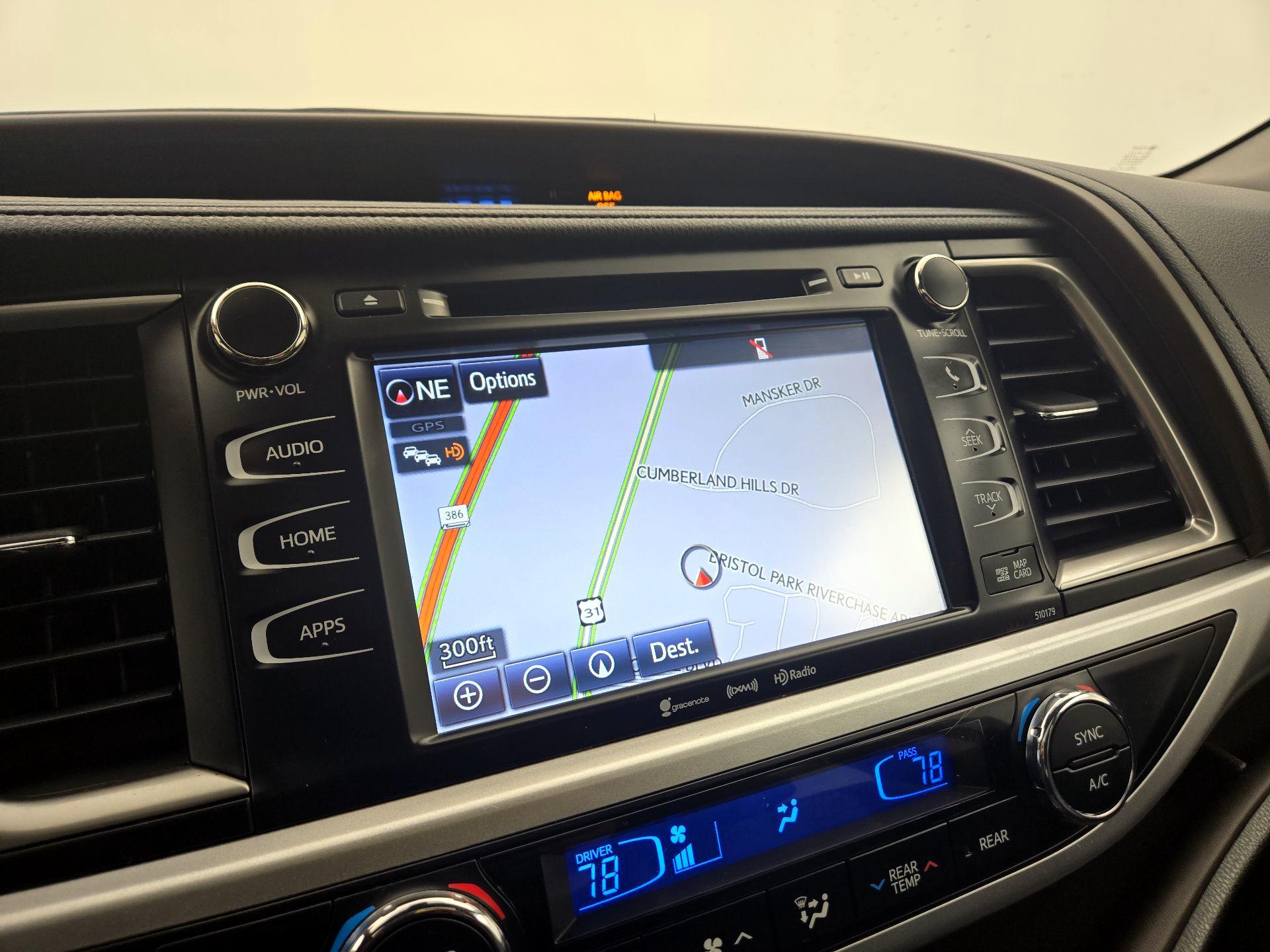 Thumbnail: 2018 Toyota Highlander - 14