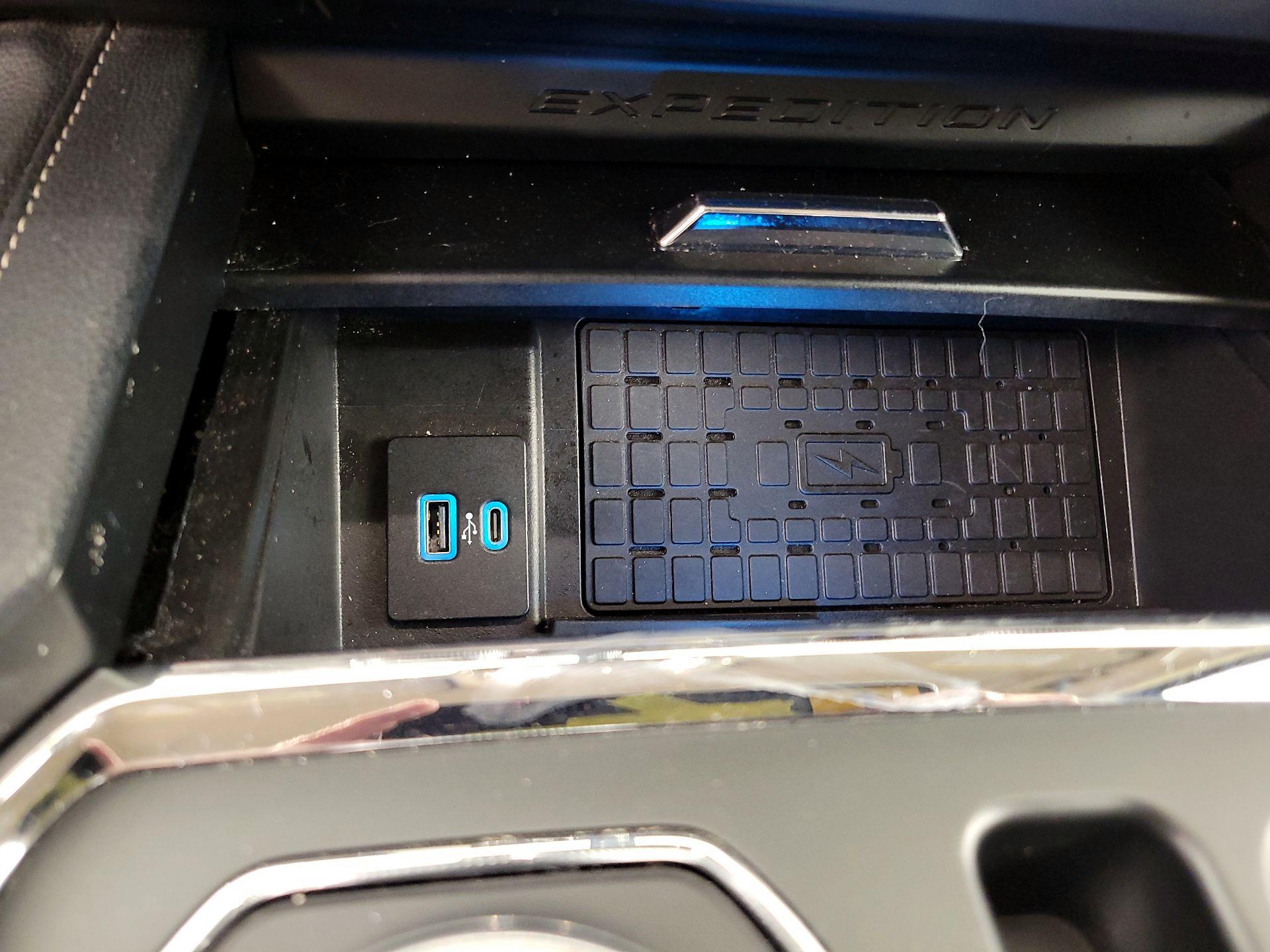 Thumbnail: 2023 Ford Expedition - 19