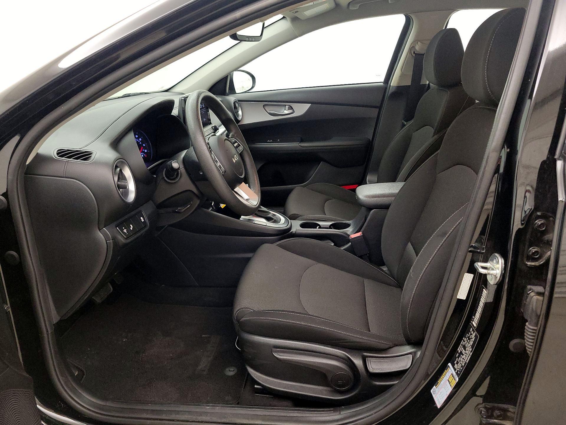 Thumbnail: 2023 Kia Forte - 11