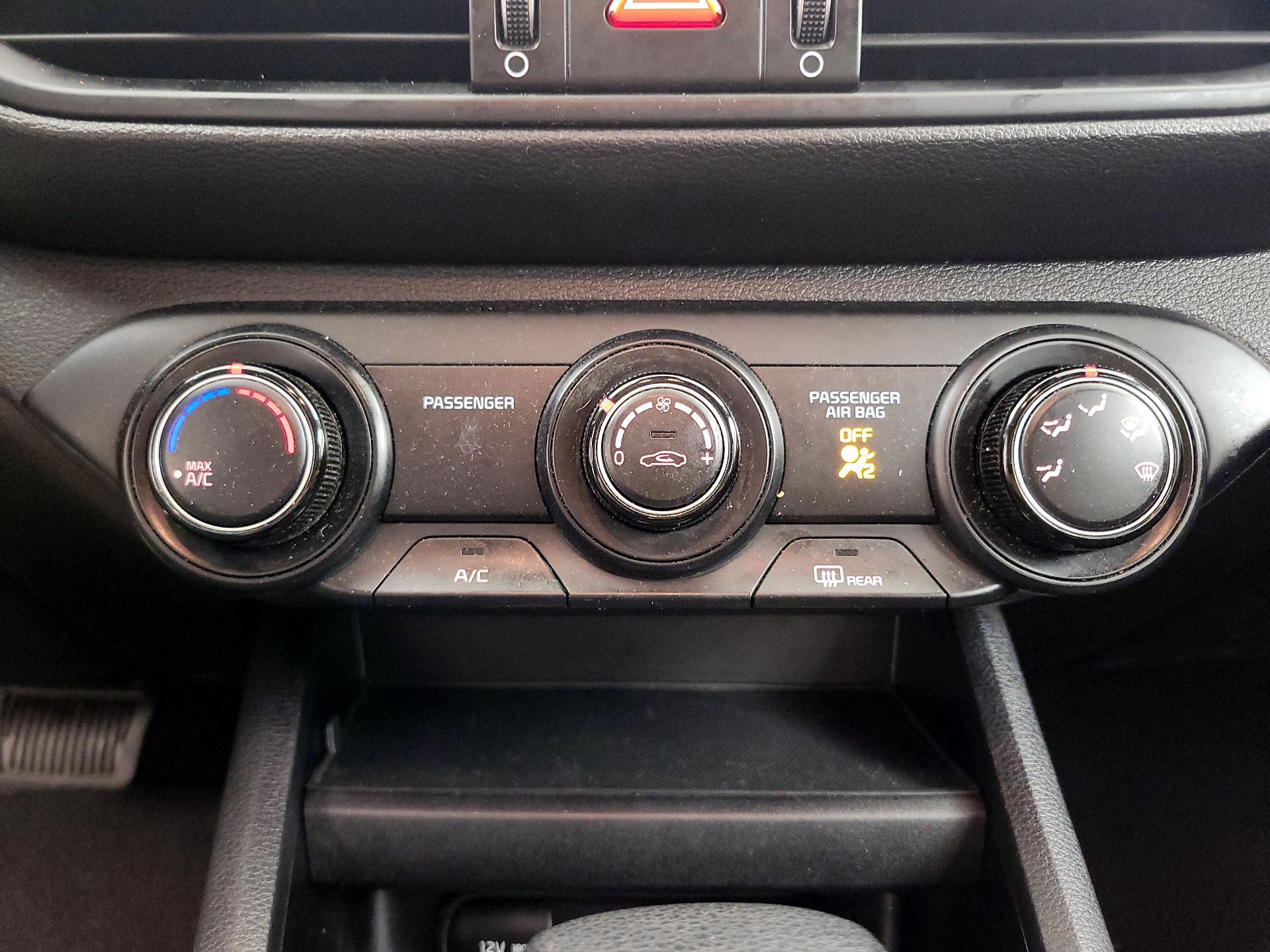 Thumbnail: 2023 Kia Forte - 16