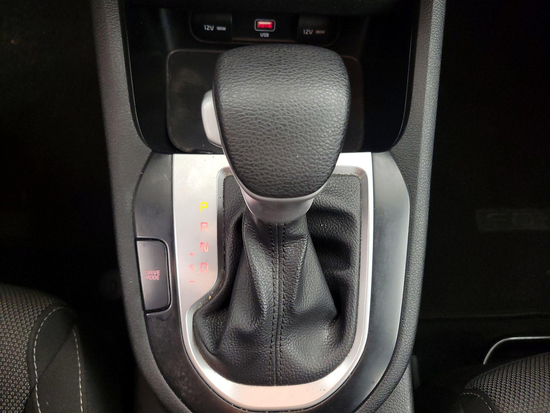 Thumbnail: 2023 Kia Forte - 17