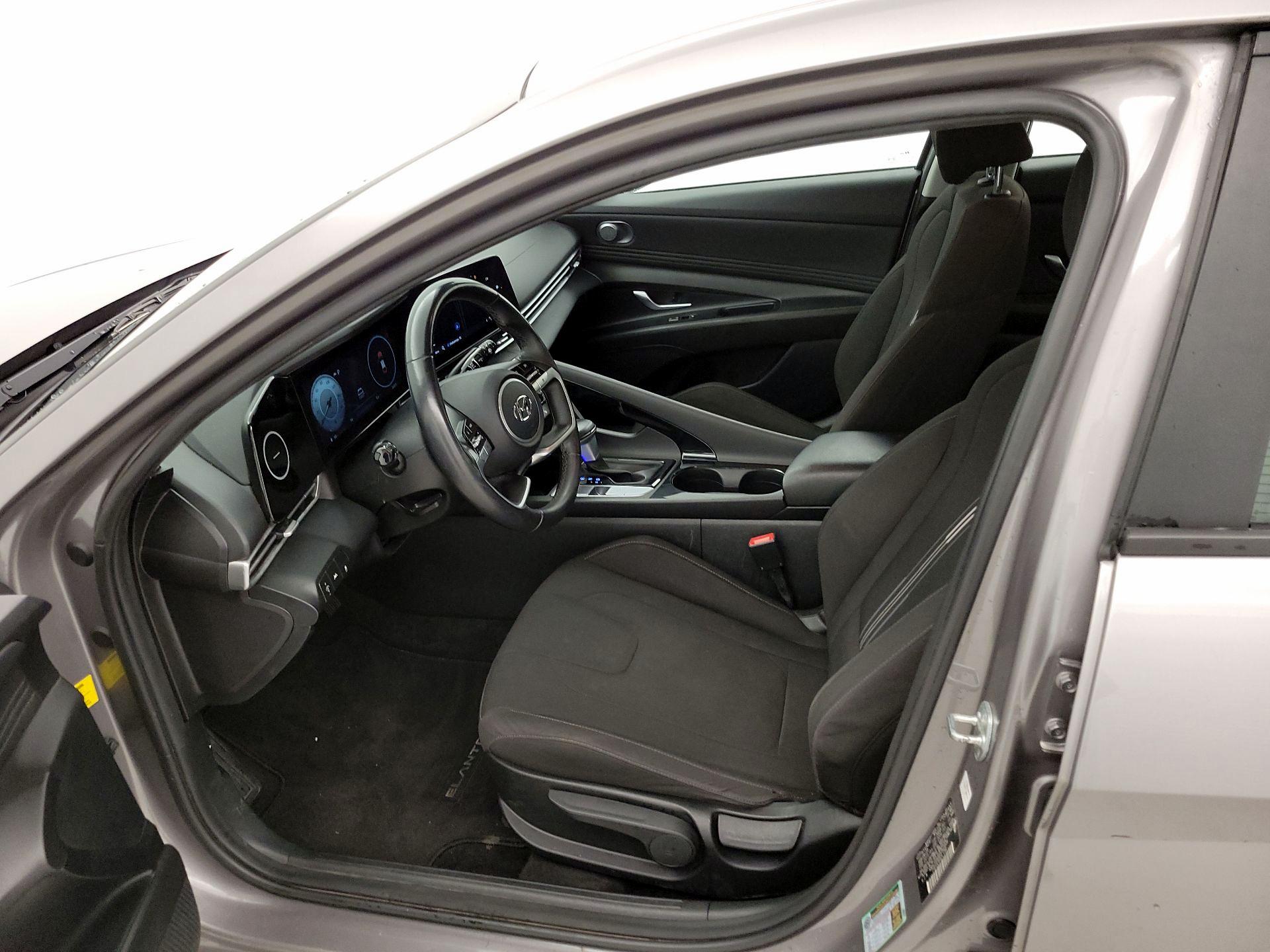 Thumbnail: 2023 Hyundai Elantra - 11