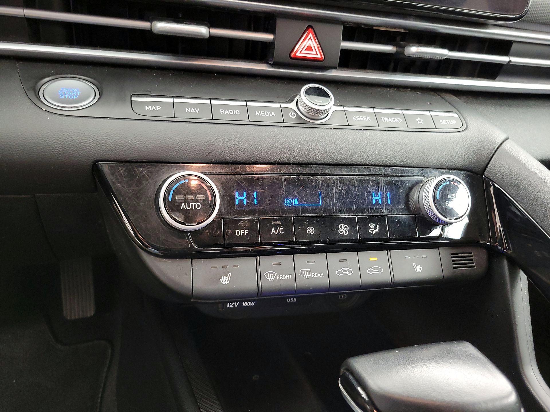 Thumbnail: 2023 Hyundai Elantra - 17