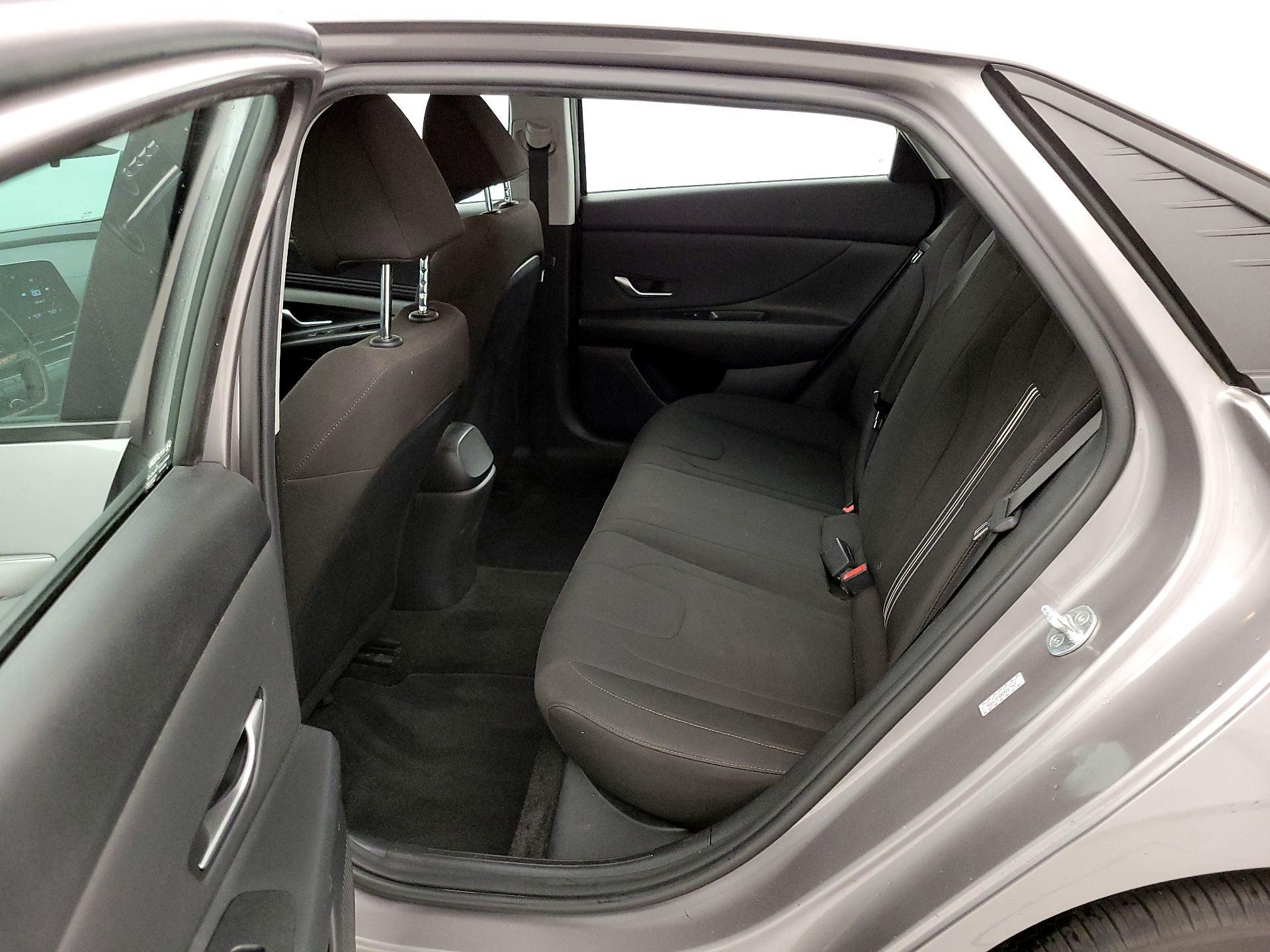 Thumbnail: 2023 Hyundai Elantra - 20