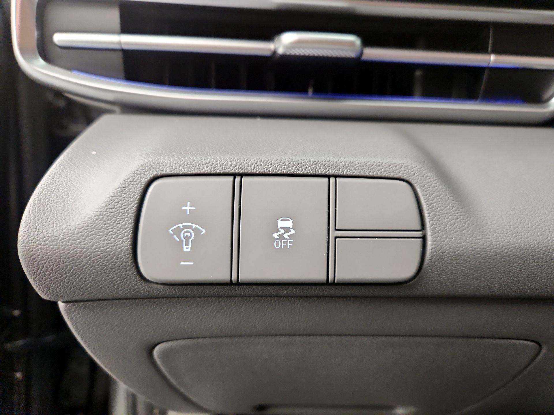 Thumbnail: 2024 Hyundai Elantra - 13