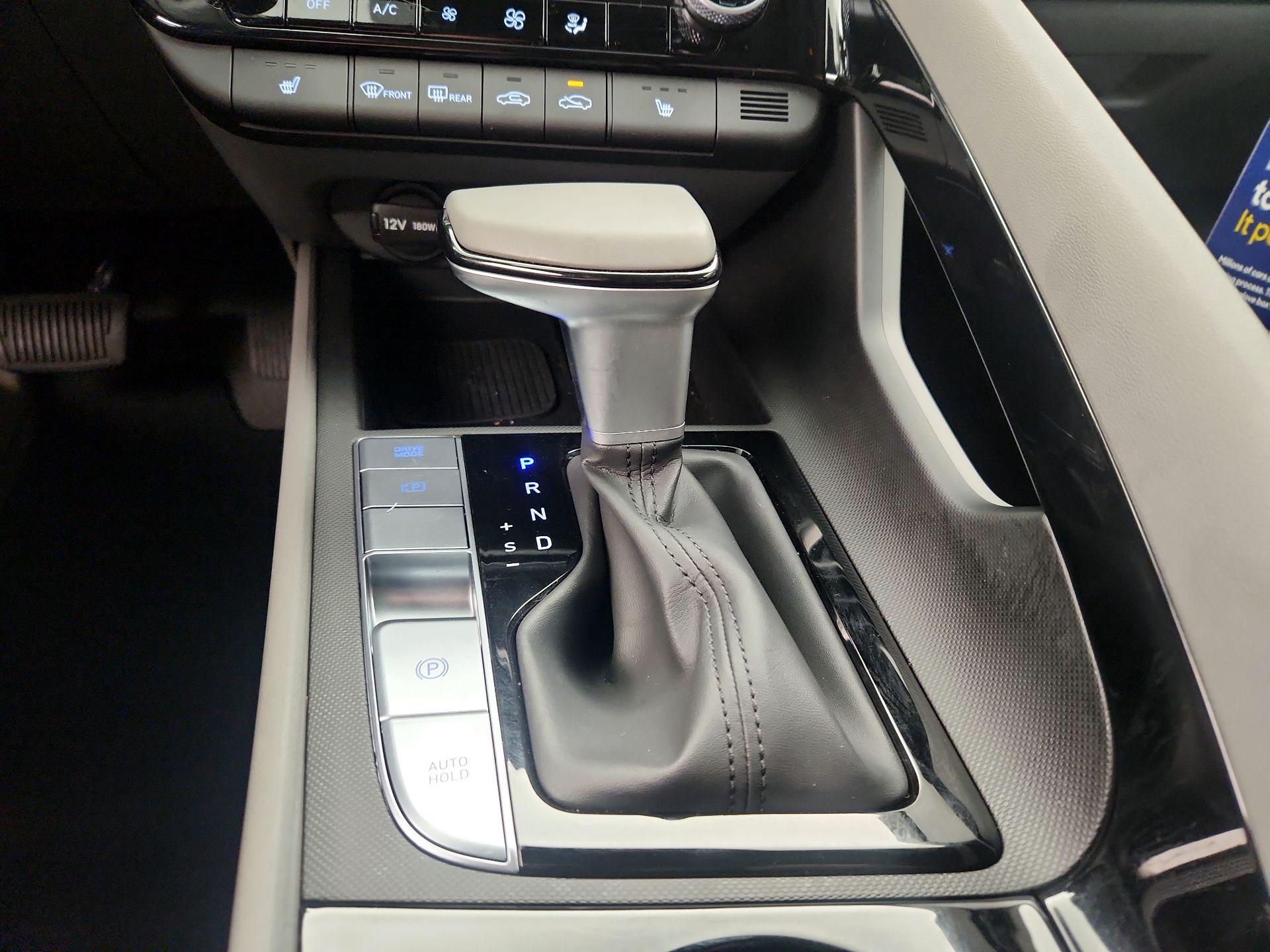 Thumbnail: 2024 Hyundai Elantra - 17