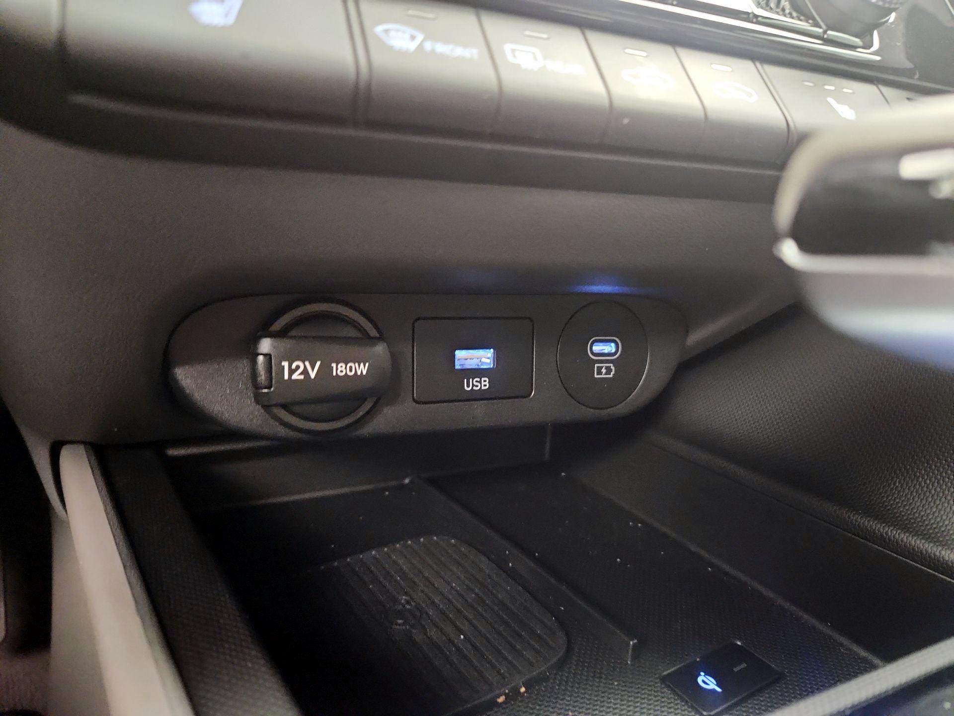 Thumbnail: 2024 Hyundai Elantra - 18