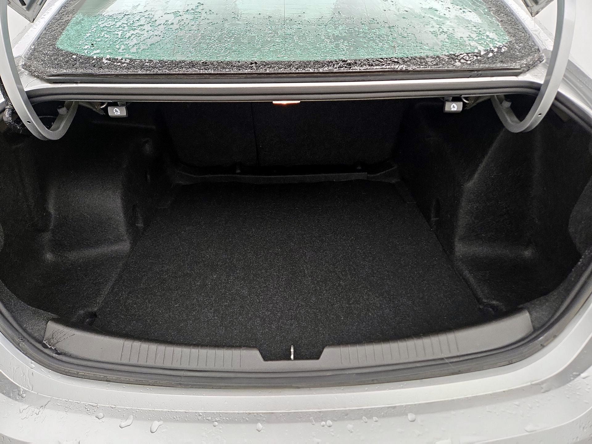 Thumbnail: 2022 Chevrolet Malibu - 20