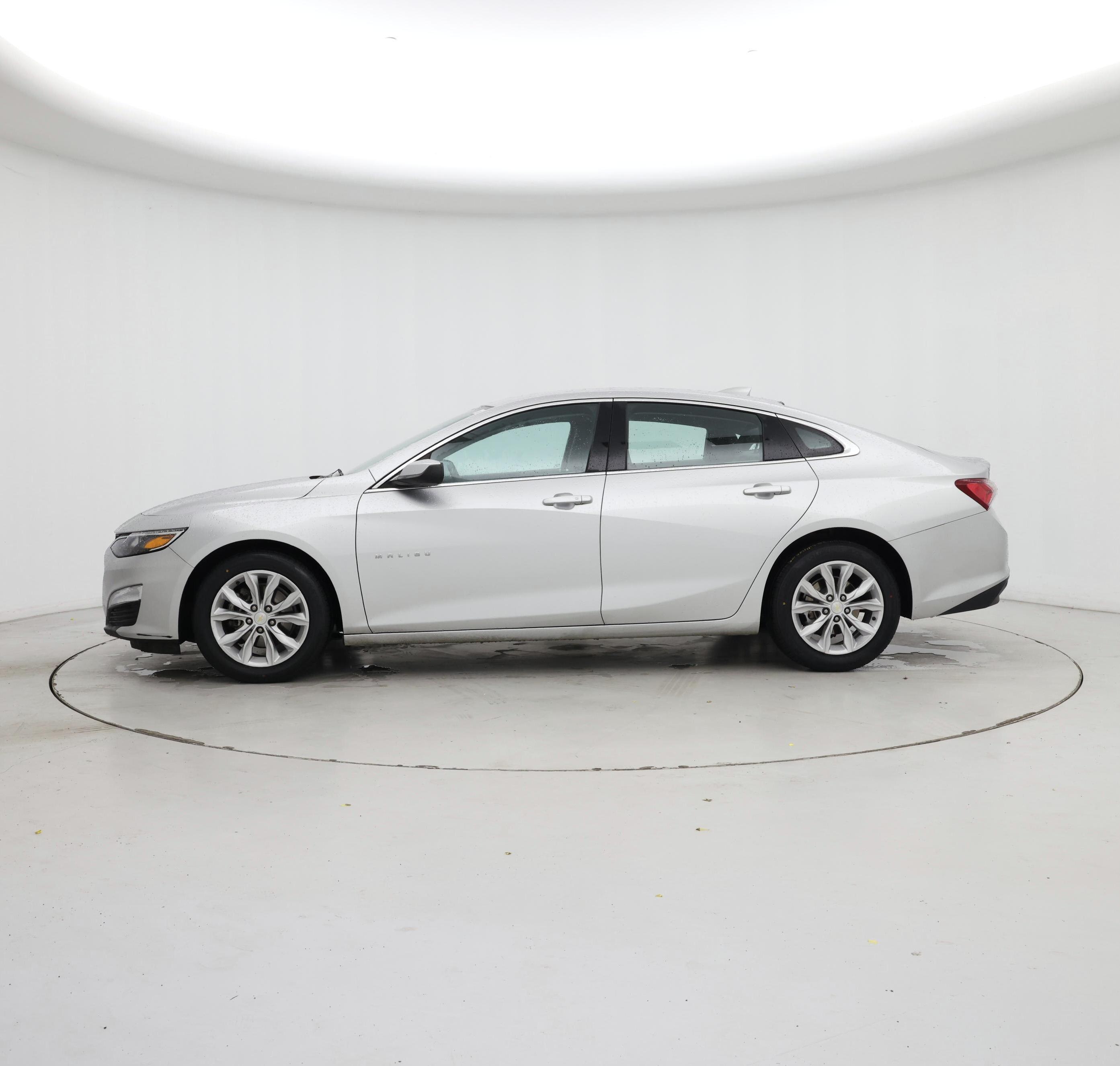 Thumbnail: 2022 Chevrolet Malibu - 3