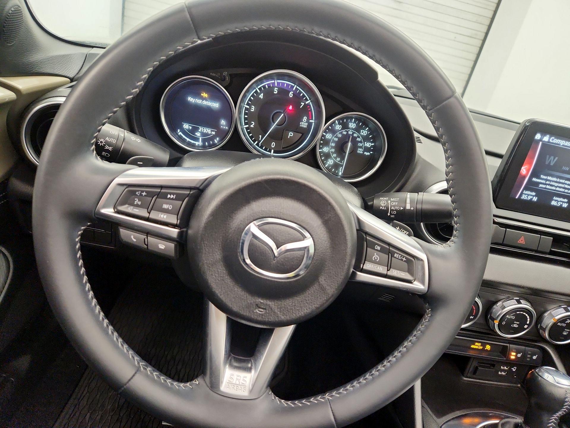 Thumbnail: 2023 Mazda MX-5 Miata - 10