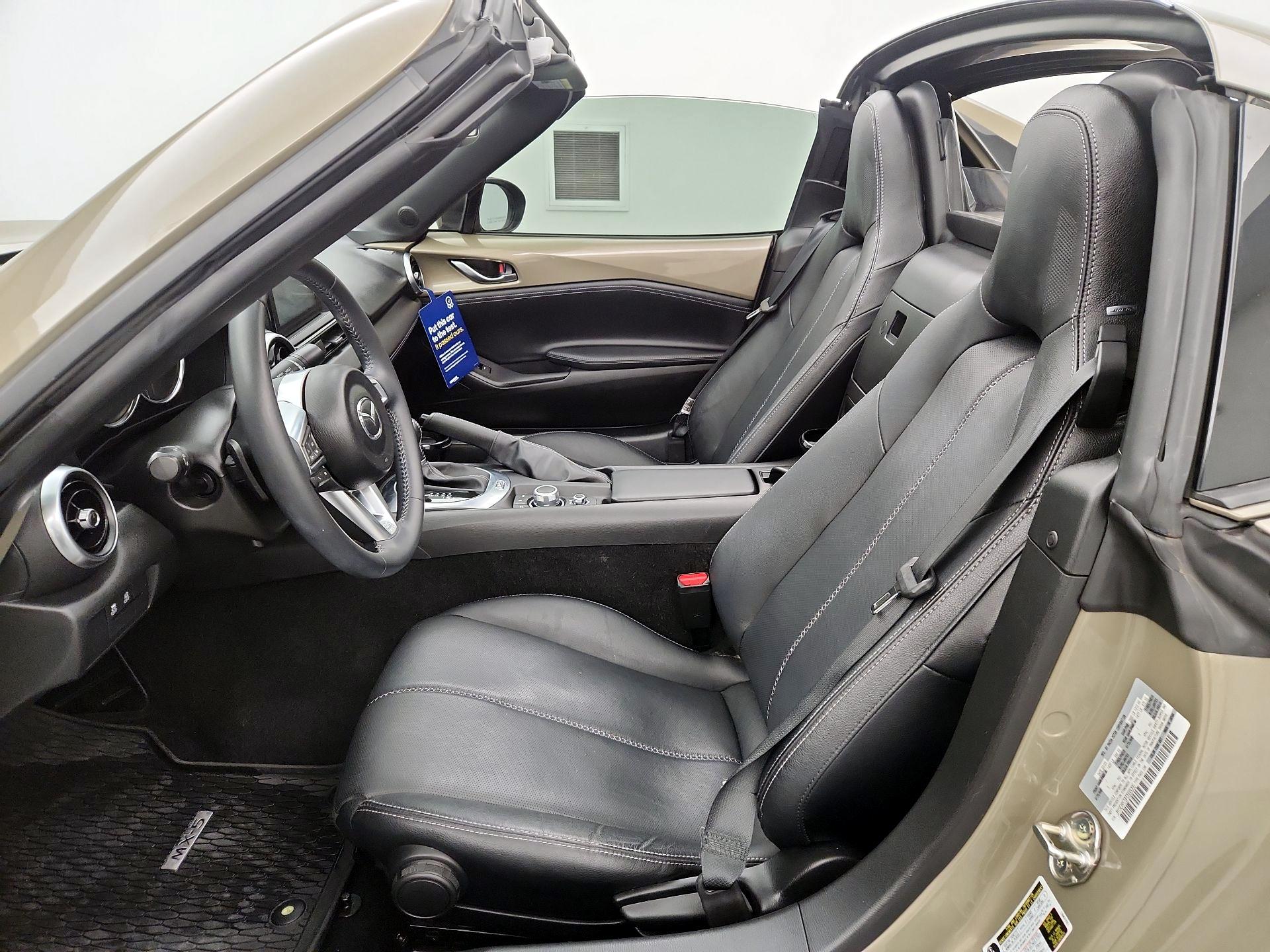 Thumbnail: 2023 Mazda MX-5 Miata - 11