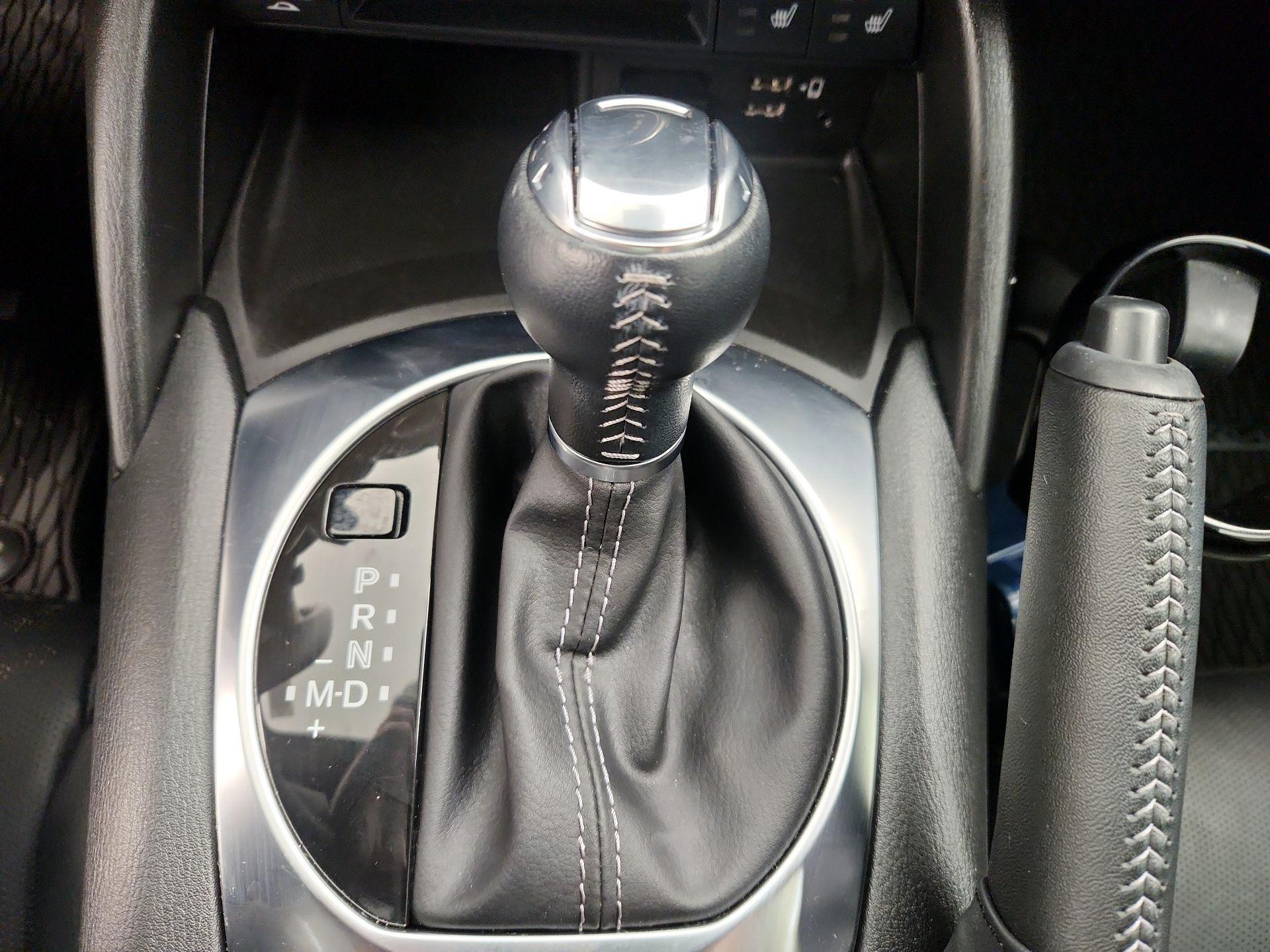 Thumbnail: 2023 Mazda MX-5 Miata - 17