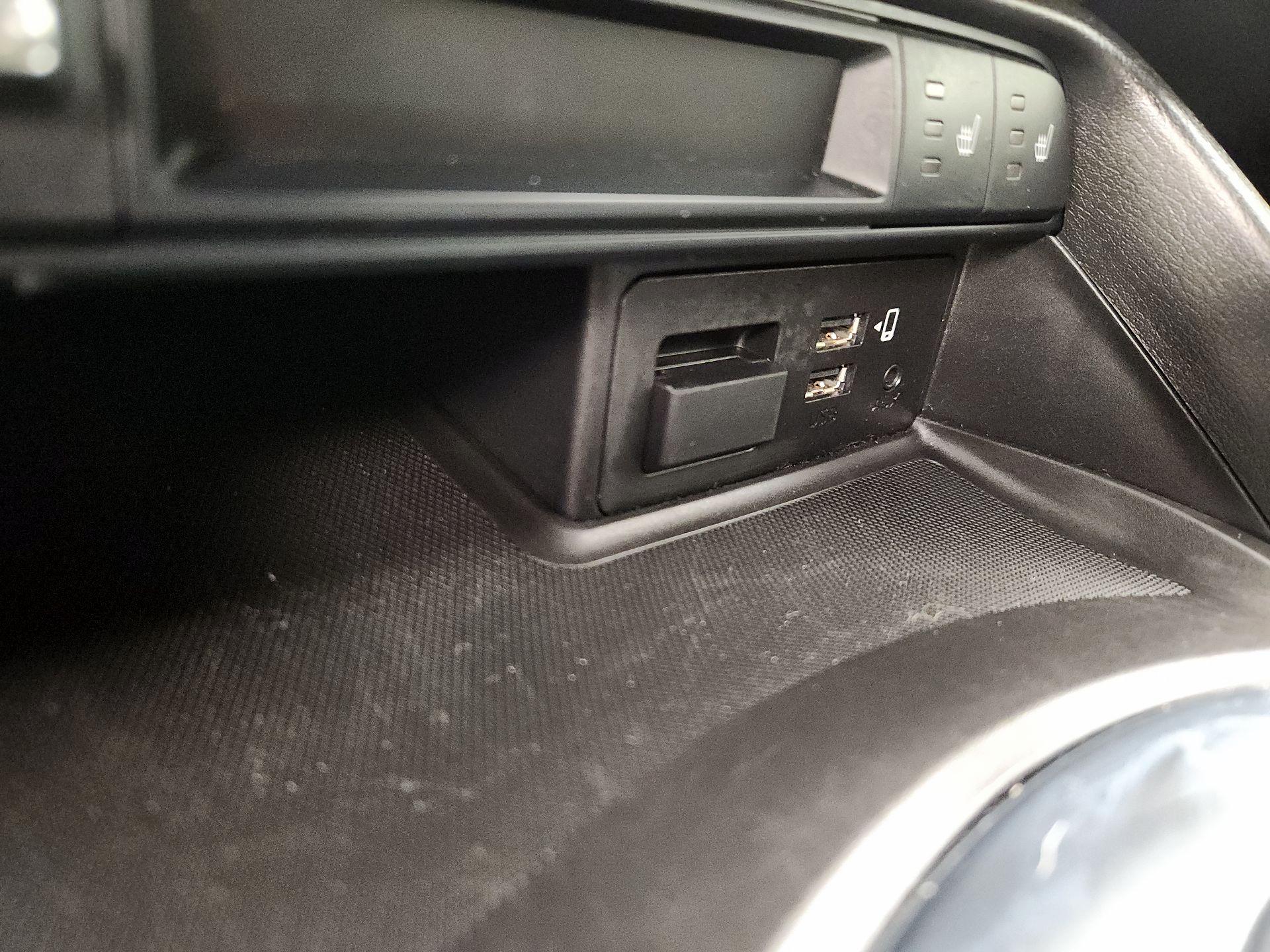 Thumbnail: 2023 Mazda MX-5 Miata - 18