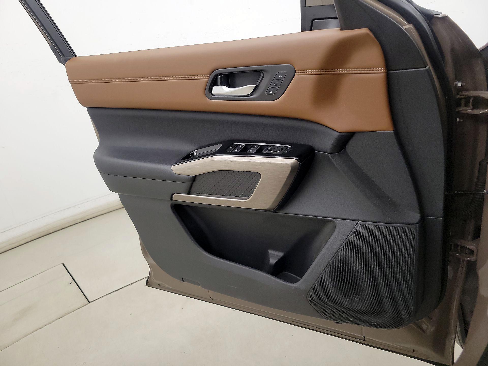 Thumbnail: 2024 Nissan Pathfinder - 12