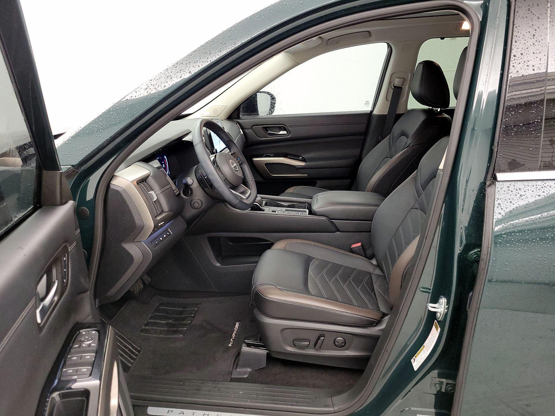 Thumbnail: 2024 Nissan Pathfinder - 11