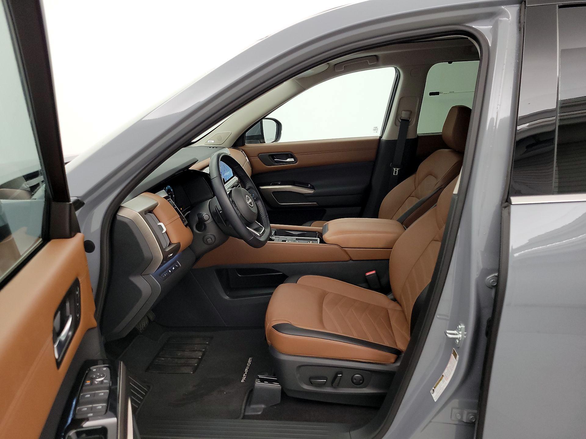 Thumbnail: 2025 Nissan Pathfinder - 11