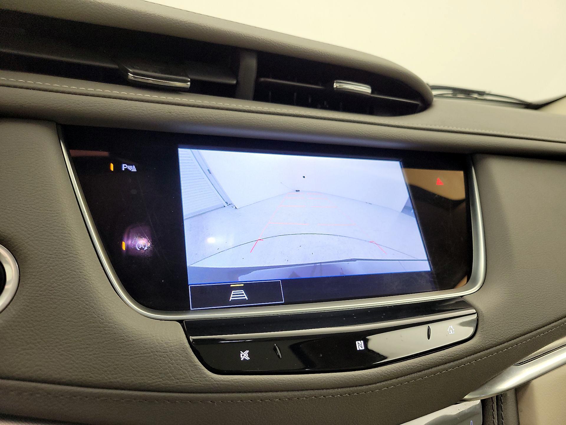 Thumbnail: 2021 Cadillac XT5 - 14