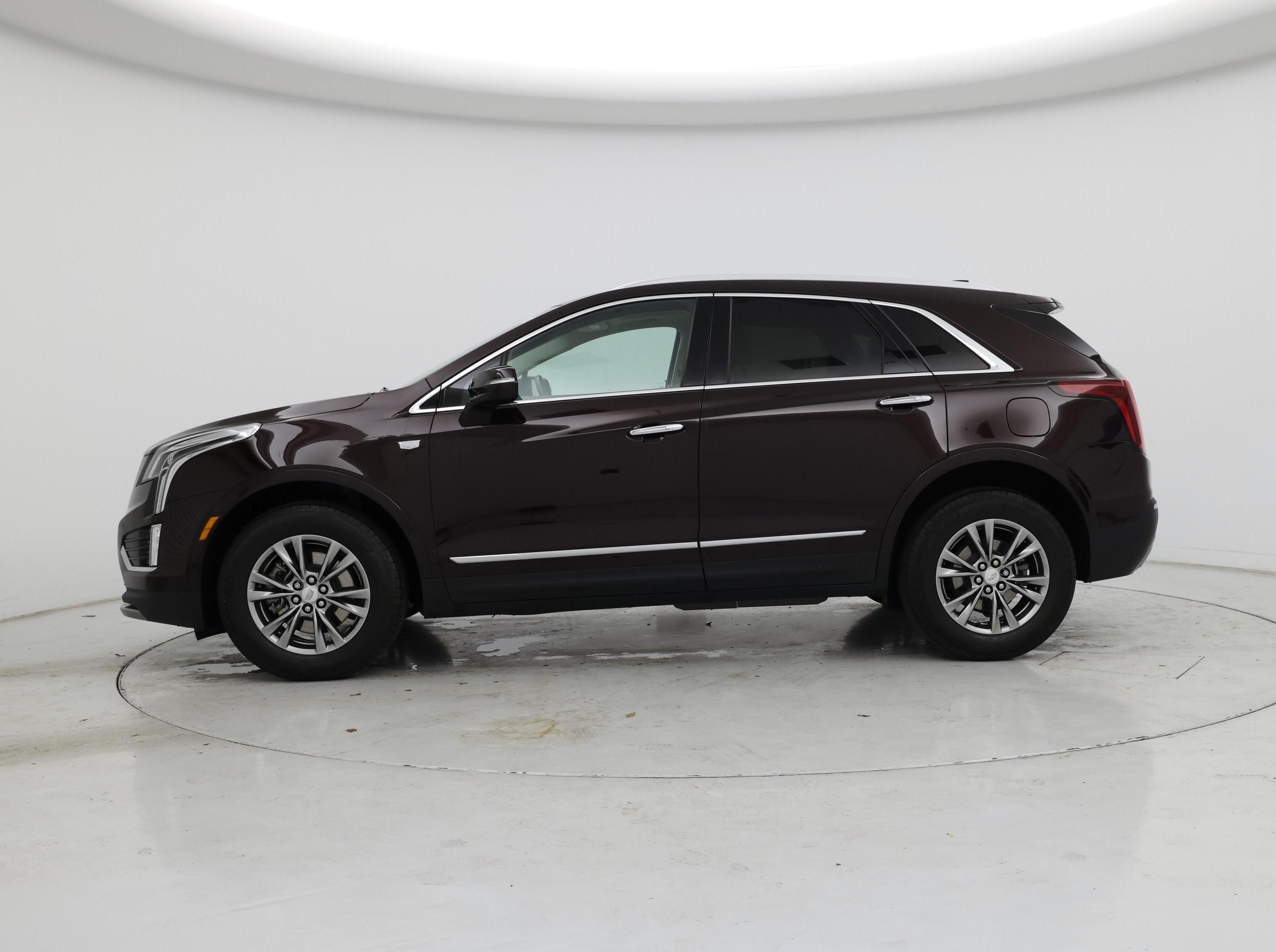 Thumbnail: 2021 Cadillac XT5 - 3