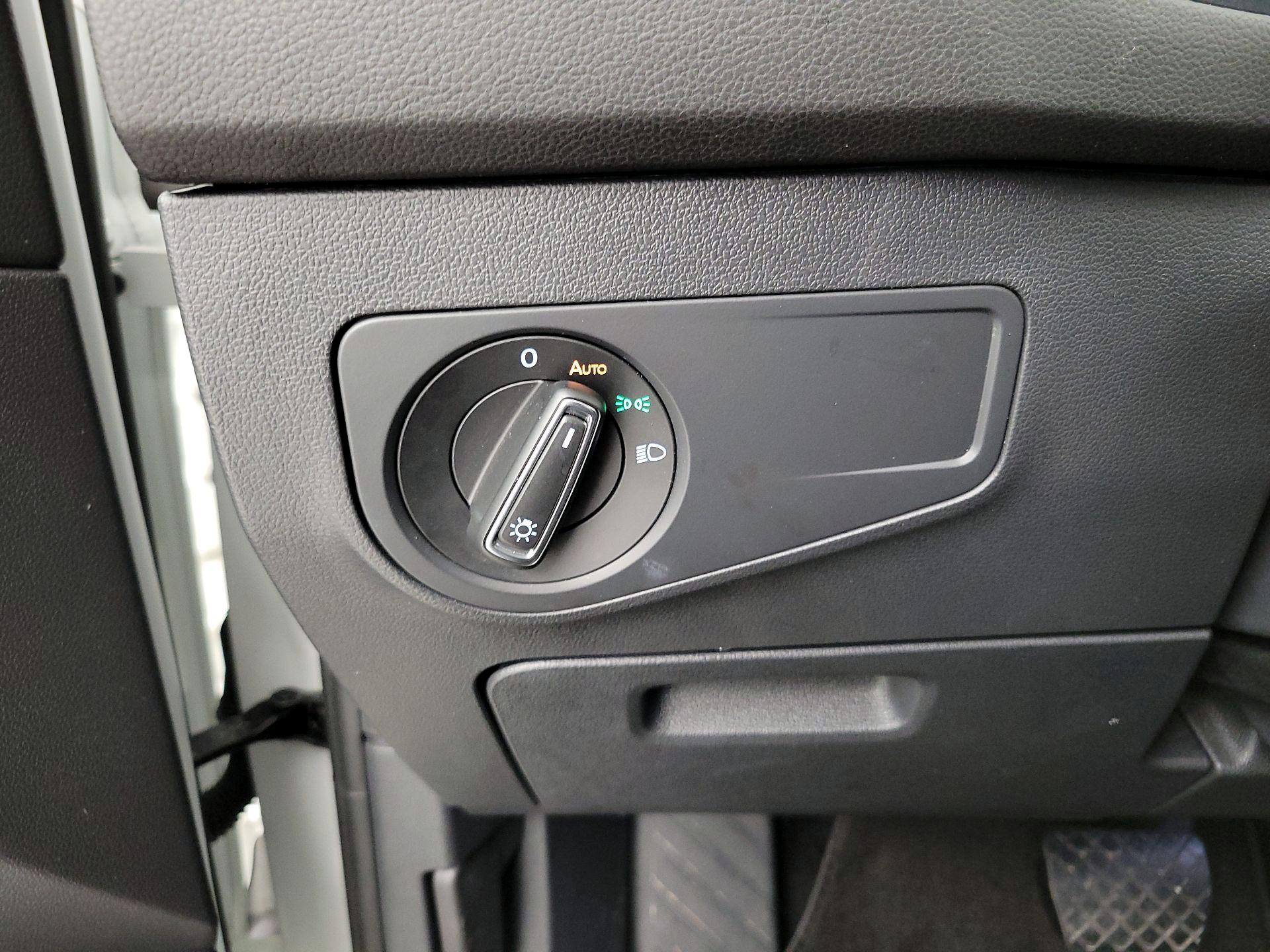 Thumbnail: 2024 Volkswagen Tiguan - 13