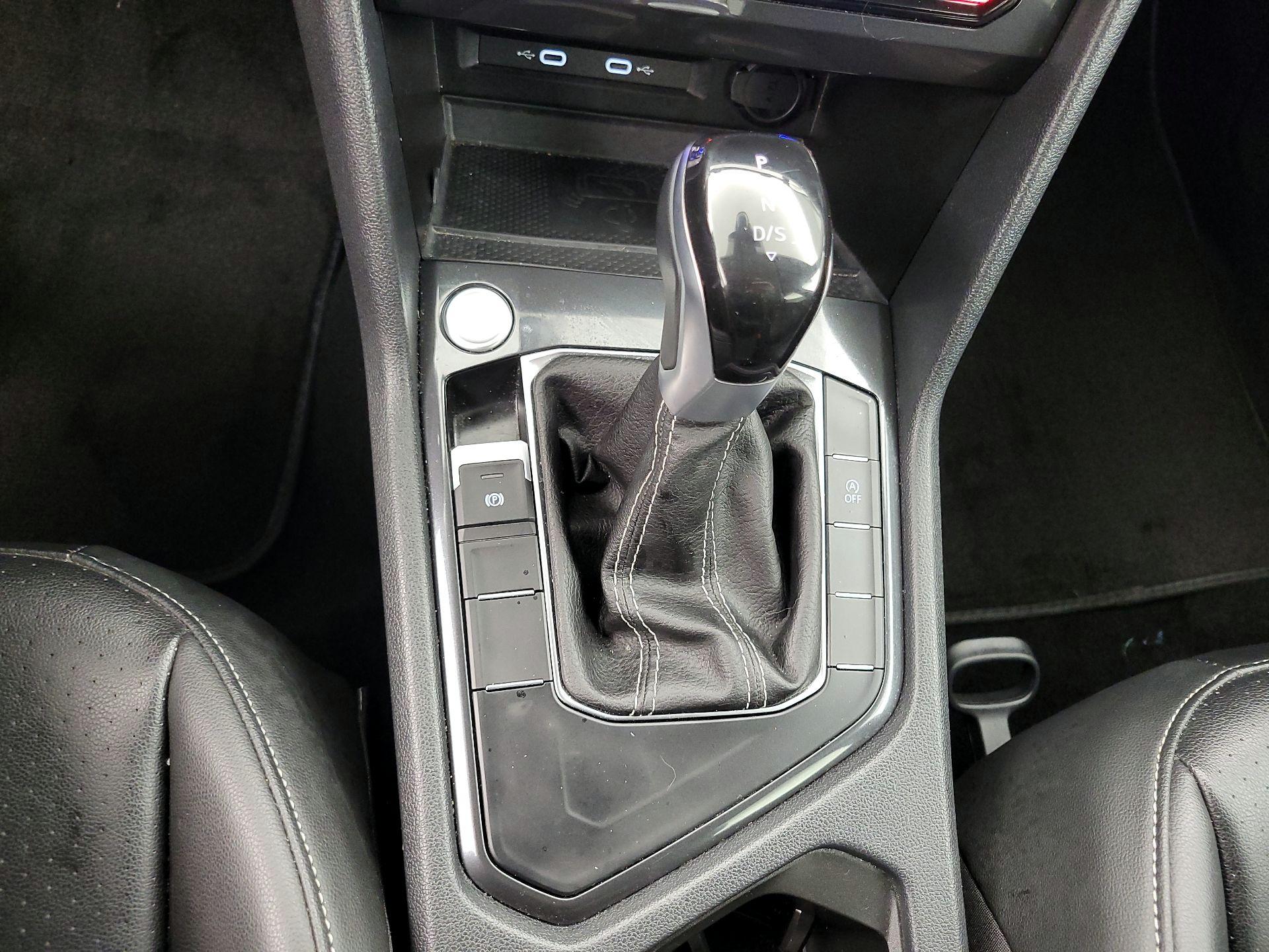 Thumbnail: 2024 Volkswagen Tiguan - 17