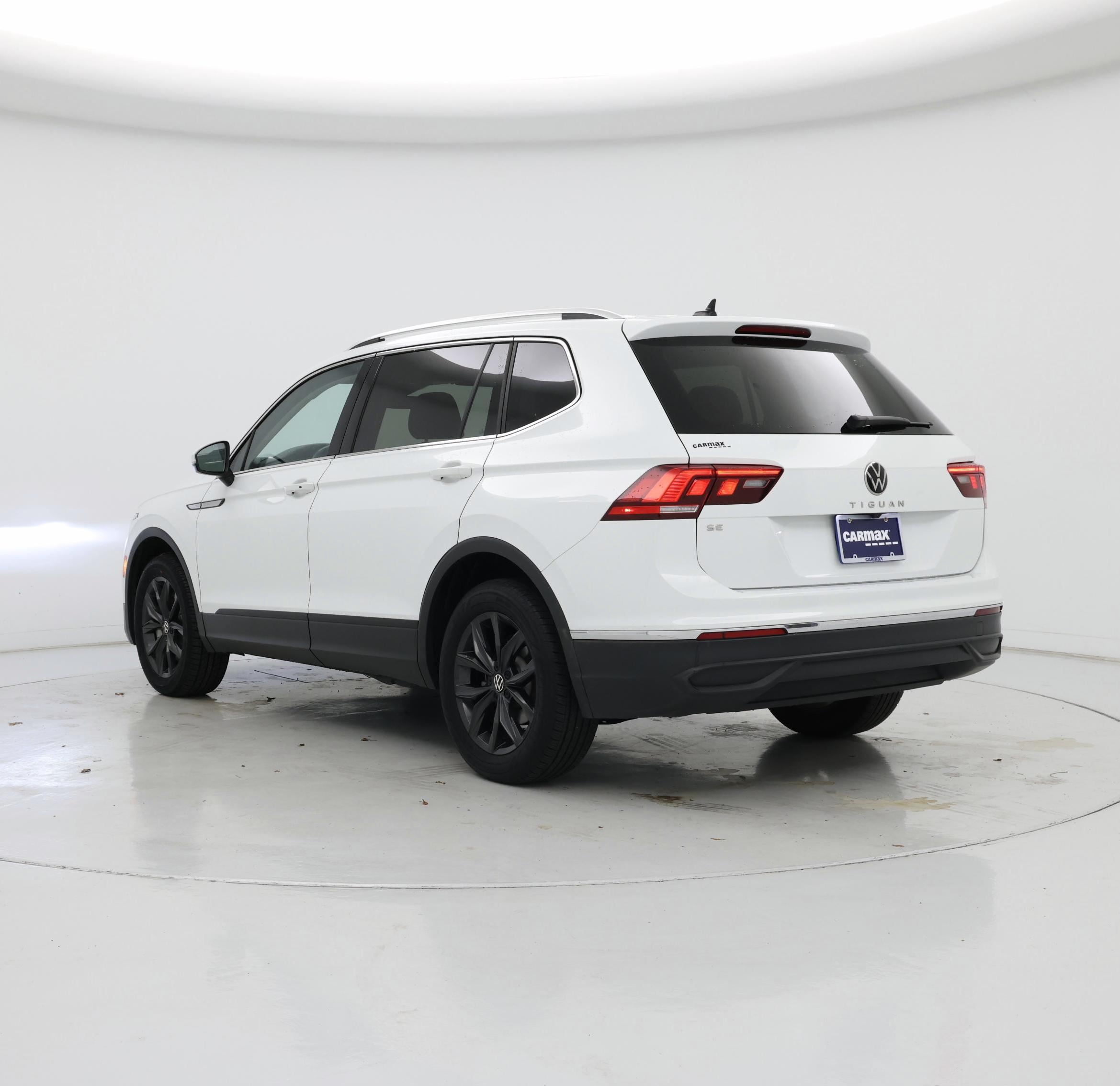 Thumbnail: 2024 Volkswagen Tiguan - 2