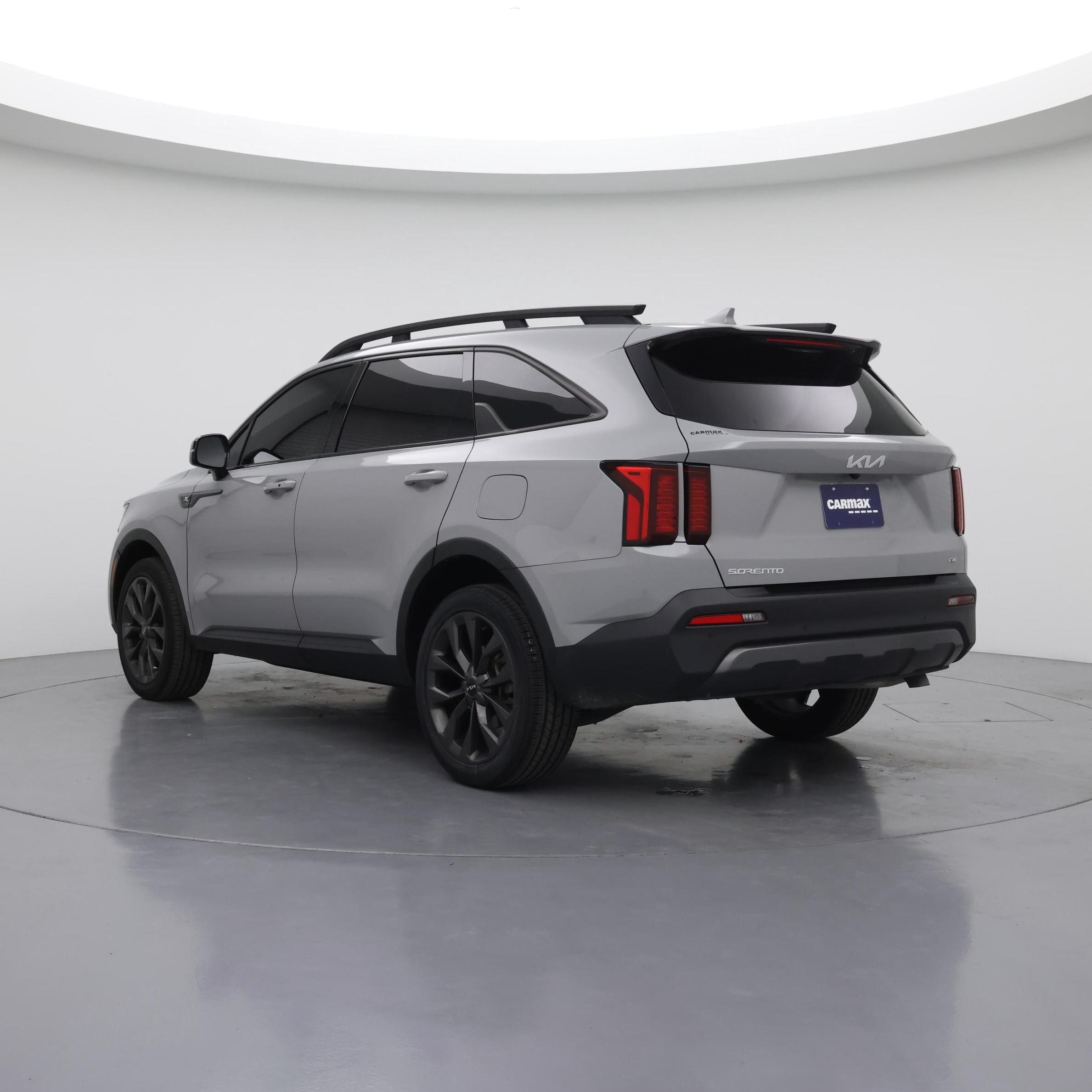 Thumbnail: 2023 Kia Sorento - 2