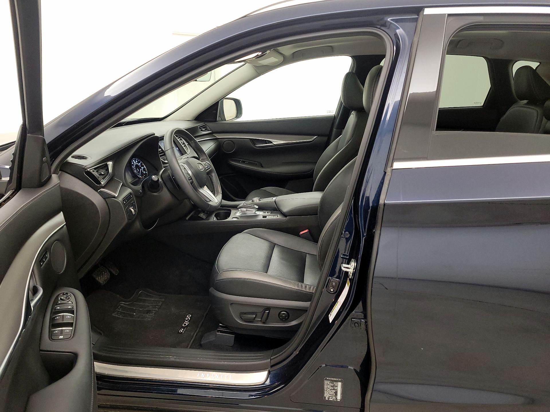 Thumbnail: 2023 INFINITI QX50 - 11