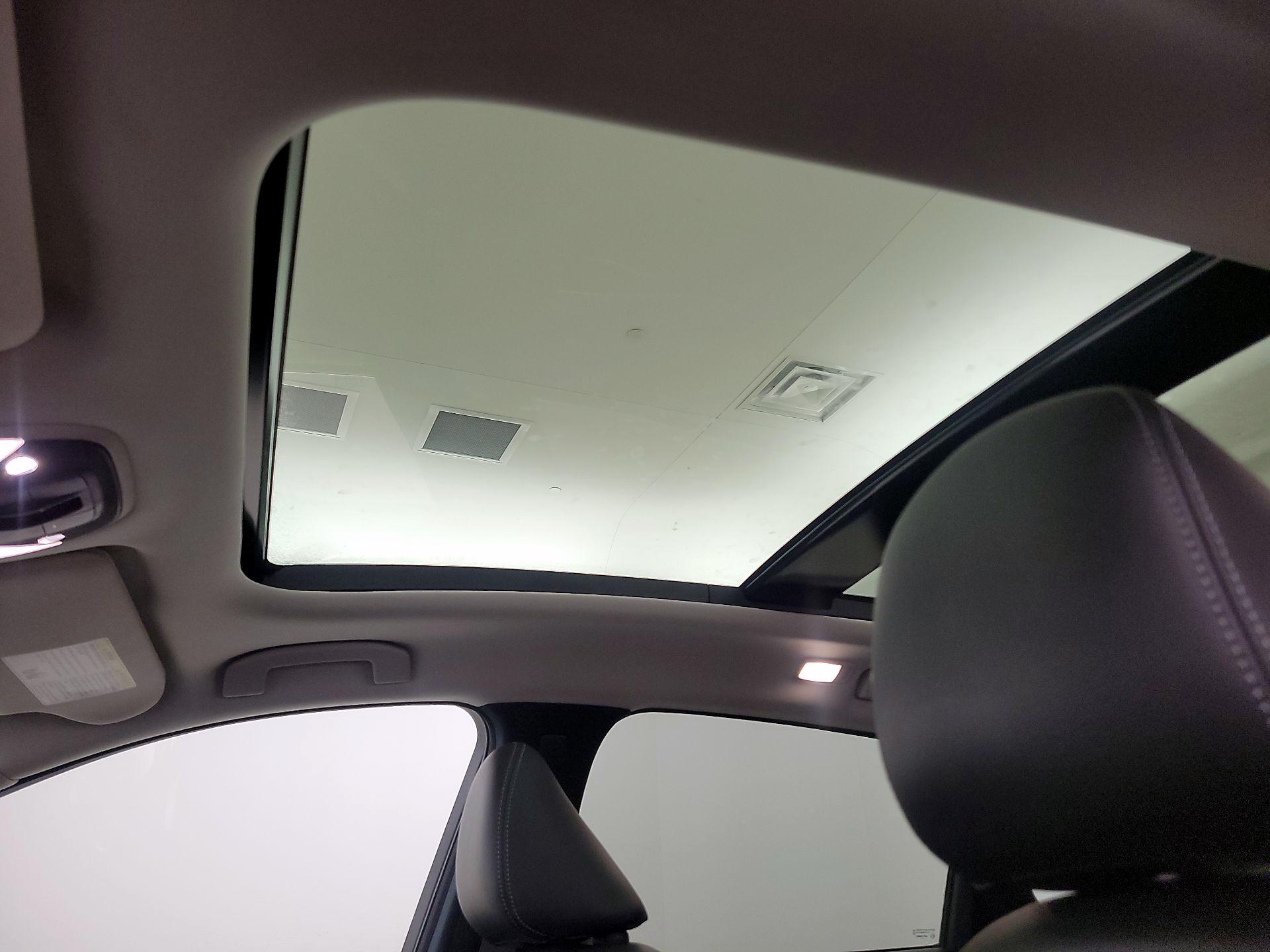 Thumbnail: 2023 INFINITI QX50 - 19