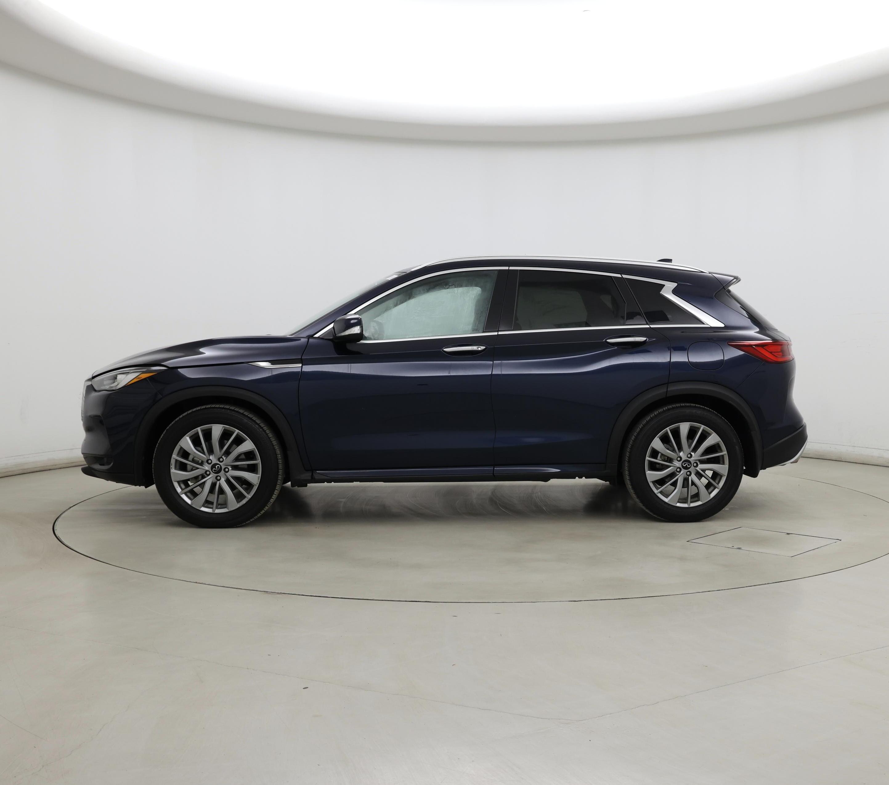 Thumbnail: 2023 INFINITI QX50 - 3