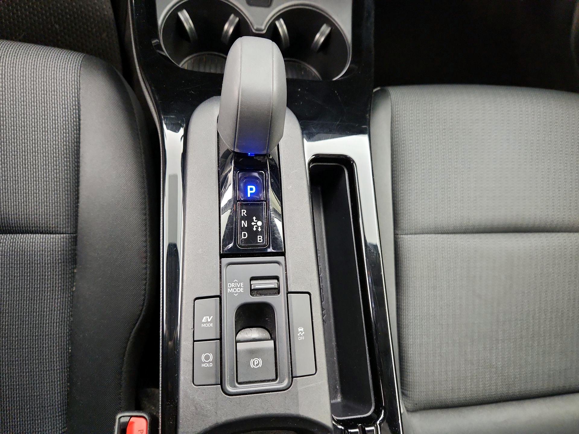 Thumbnail: 2024 Toyota Prius - 17