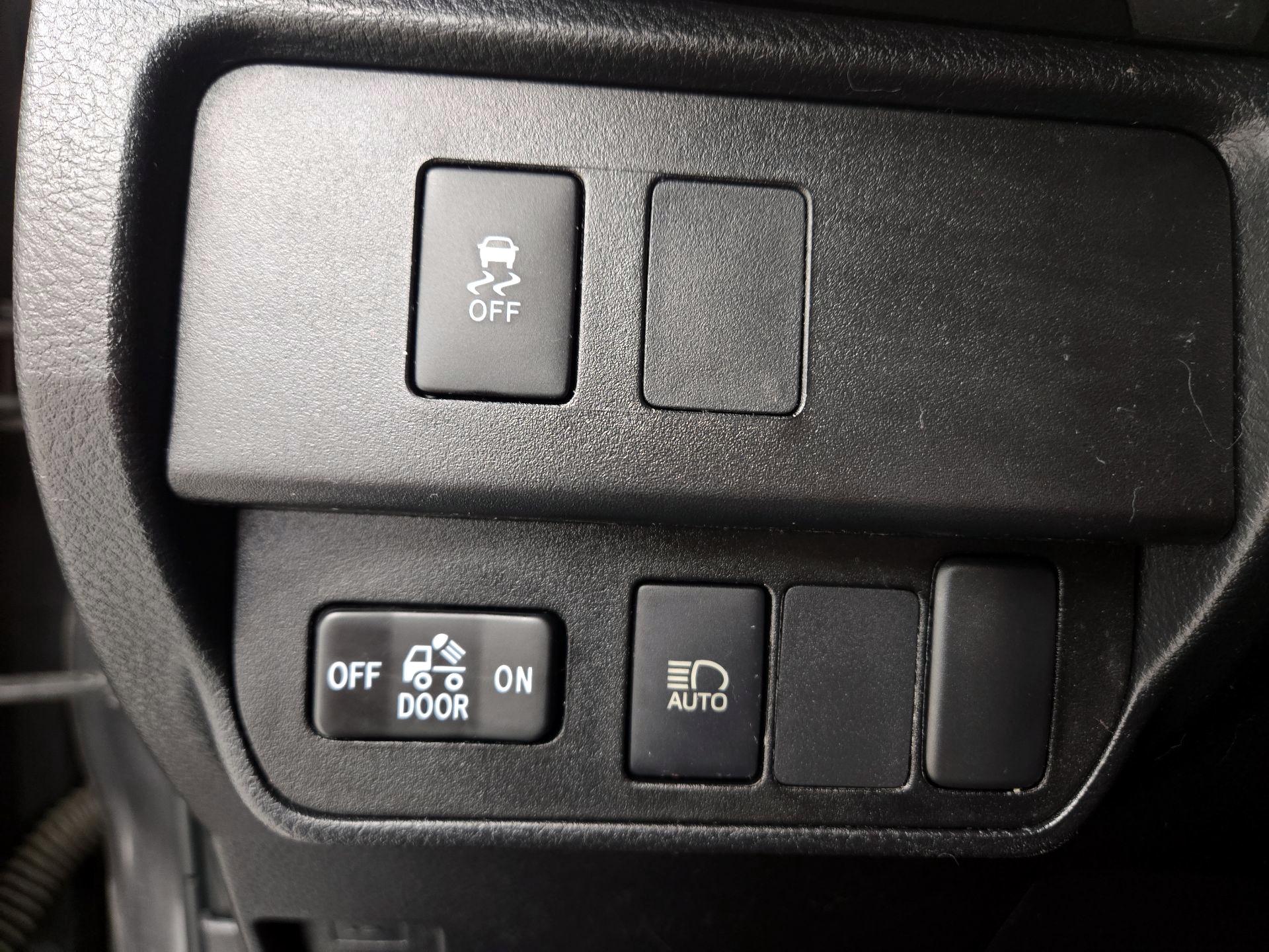 Thumbnail: 2020 Toyota Tacoma - 13