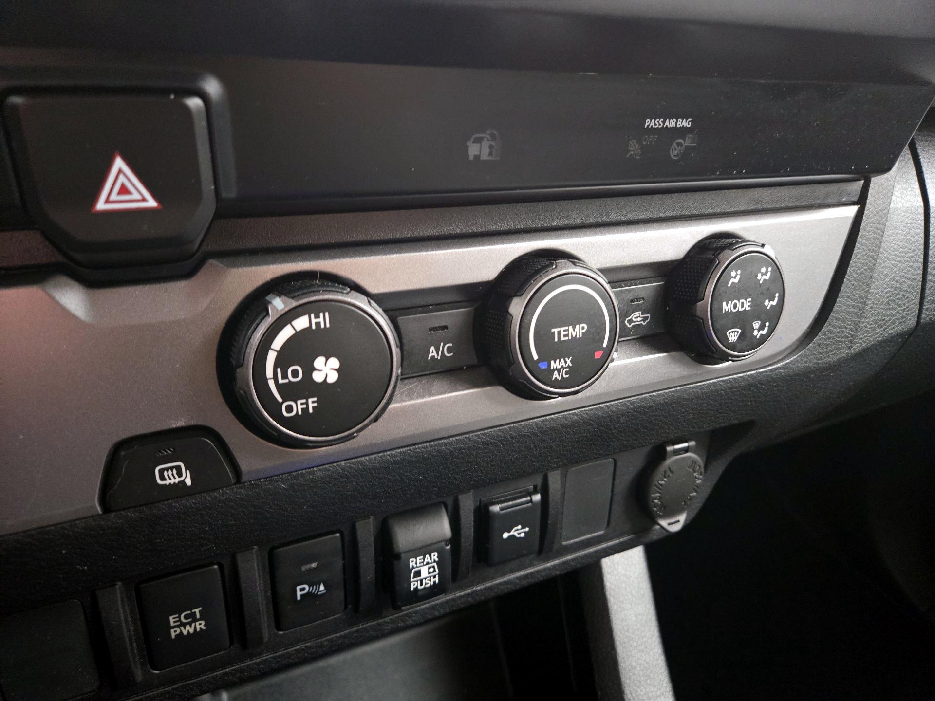 Thumbnail: 2020 Toyota Tacoma - 17