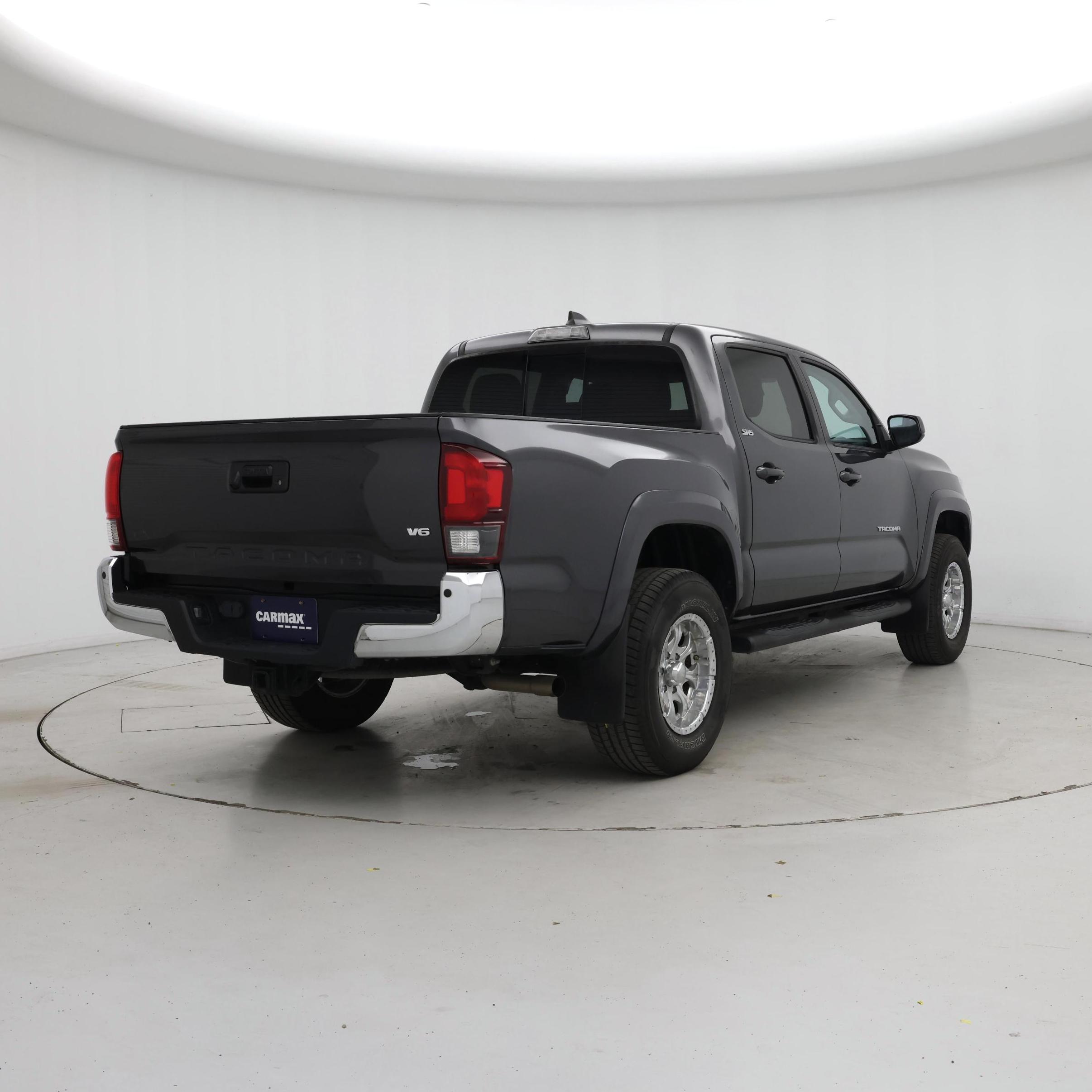 Thumbnail: 2020 Toyota Tacoma - 8